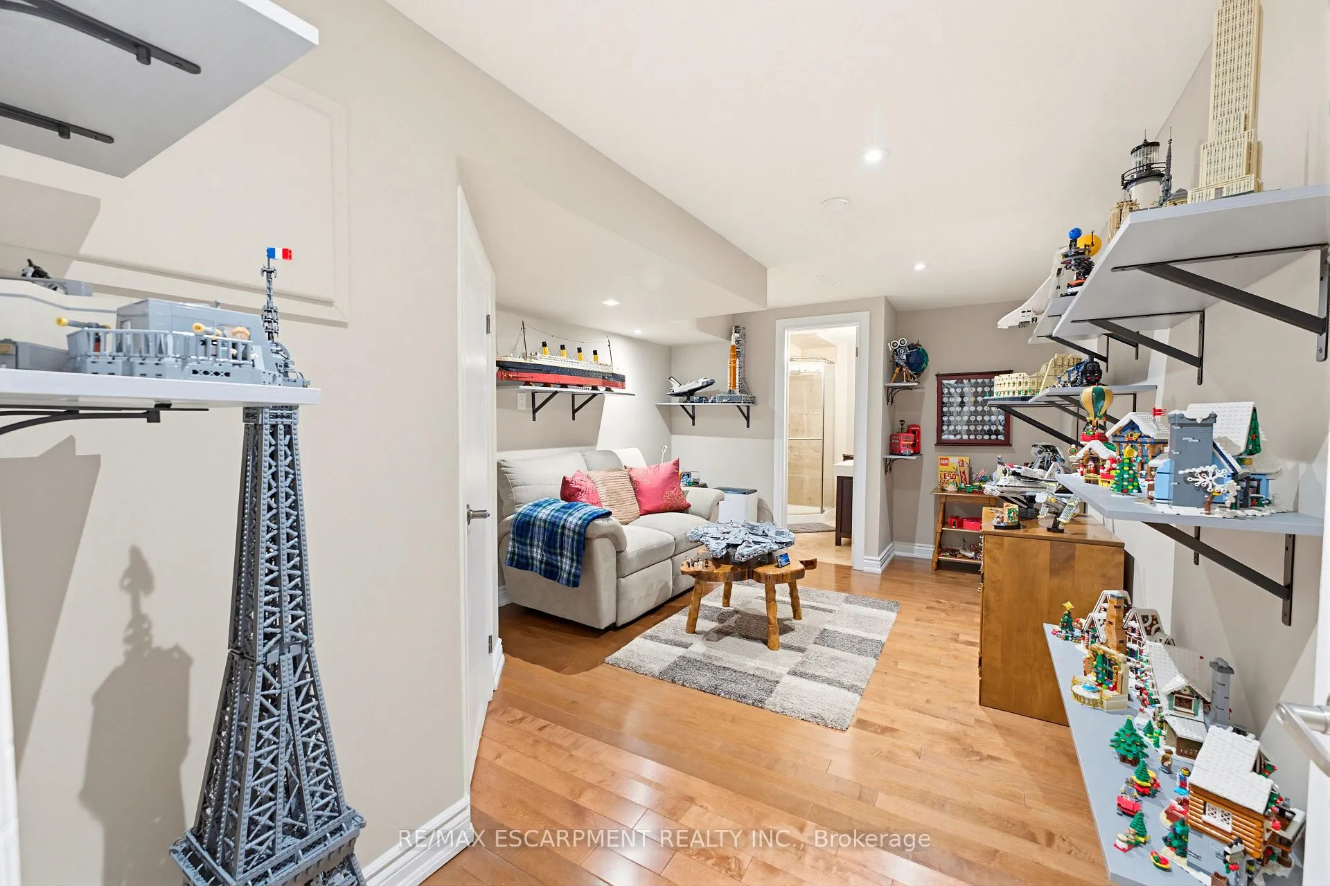 Photo 17 of Unit 13, 1735 The Collegeway, Mississauga, Erin Mills — HOMEH