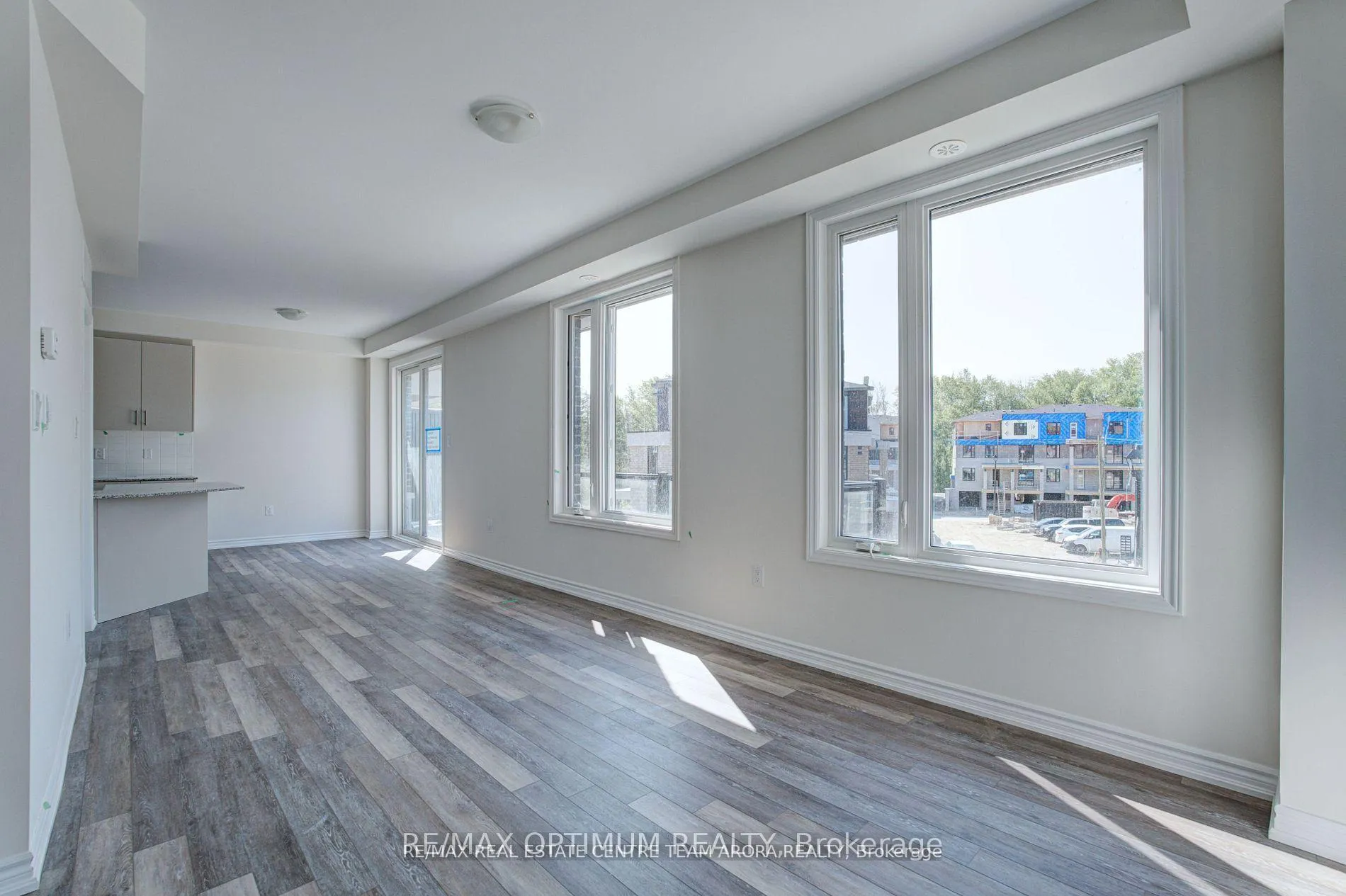 Photo 8 of Unit 14, 20 Knotsberry Circle, Brampton, Bram West — HOMEH