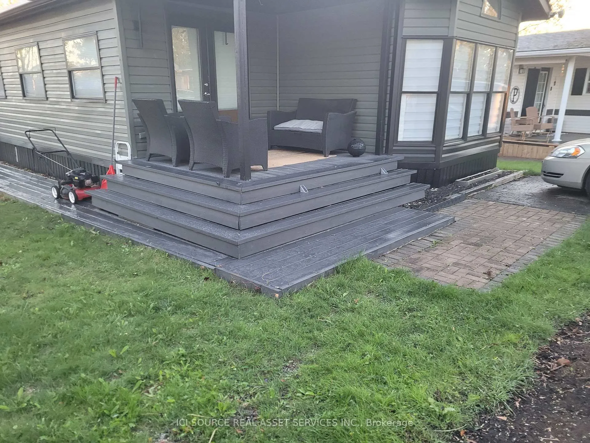 Photo 1 of Unit 356, 580 Beaver Creek Road, Waterloo, Columbia Forest — HOMEH