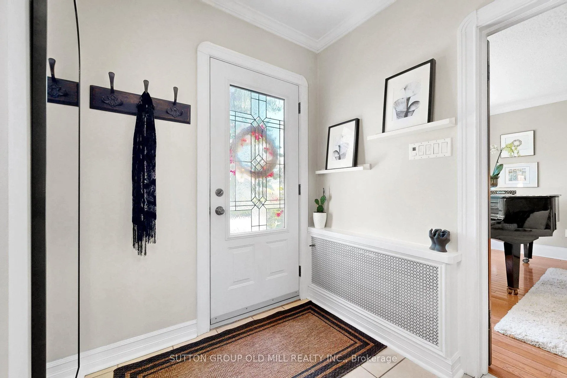 Photo 3 of 12 Jasmine Avenue, Etobicoke, Long Branch — HOMEH