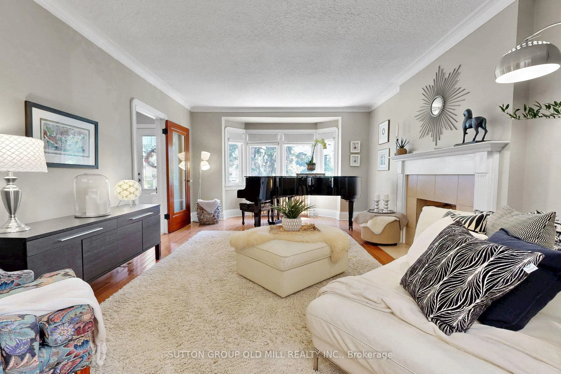 Photo 7 of 12 Jasmine Avenue, Etobicoke, Long Branch — HOMEH