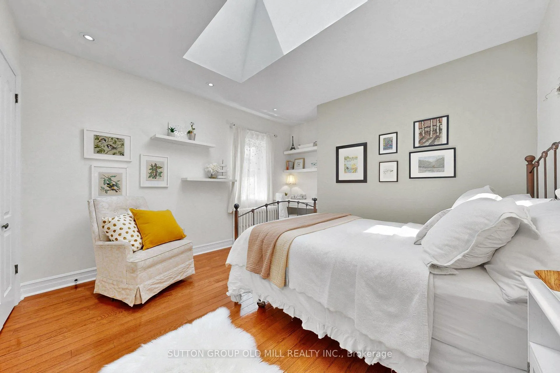 Photo 25 of 12 Jasmine Avenue, Etobicoke, Long Branch — HOMEH