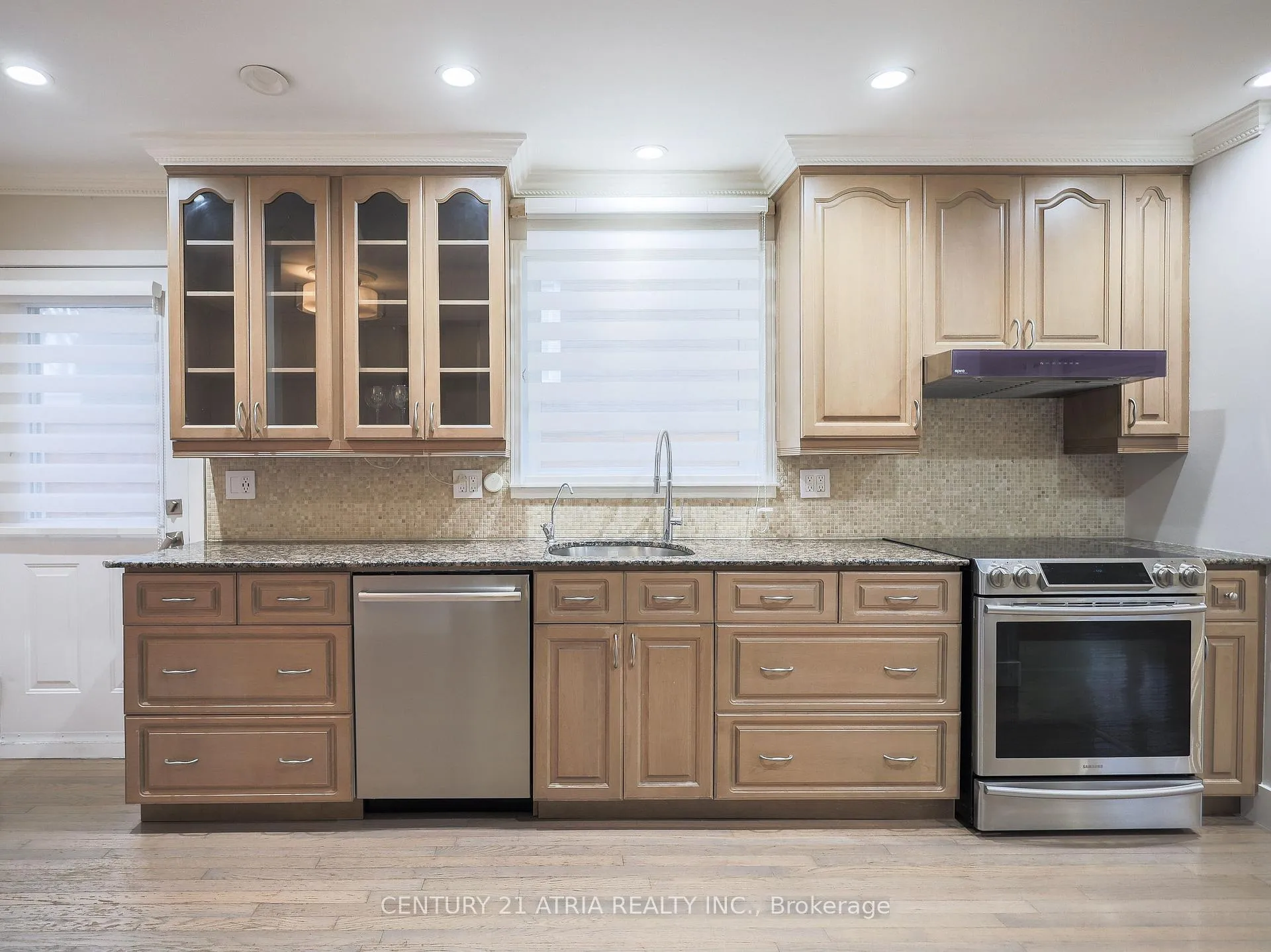 Photo 13 of 2750 Barnstone Crescent, Mississauga, Sheridan — HOMEH