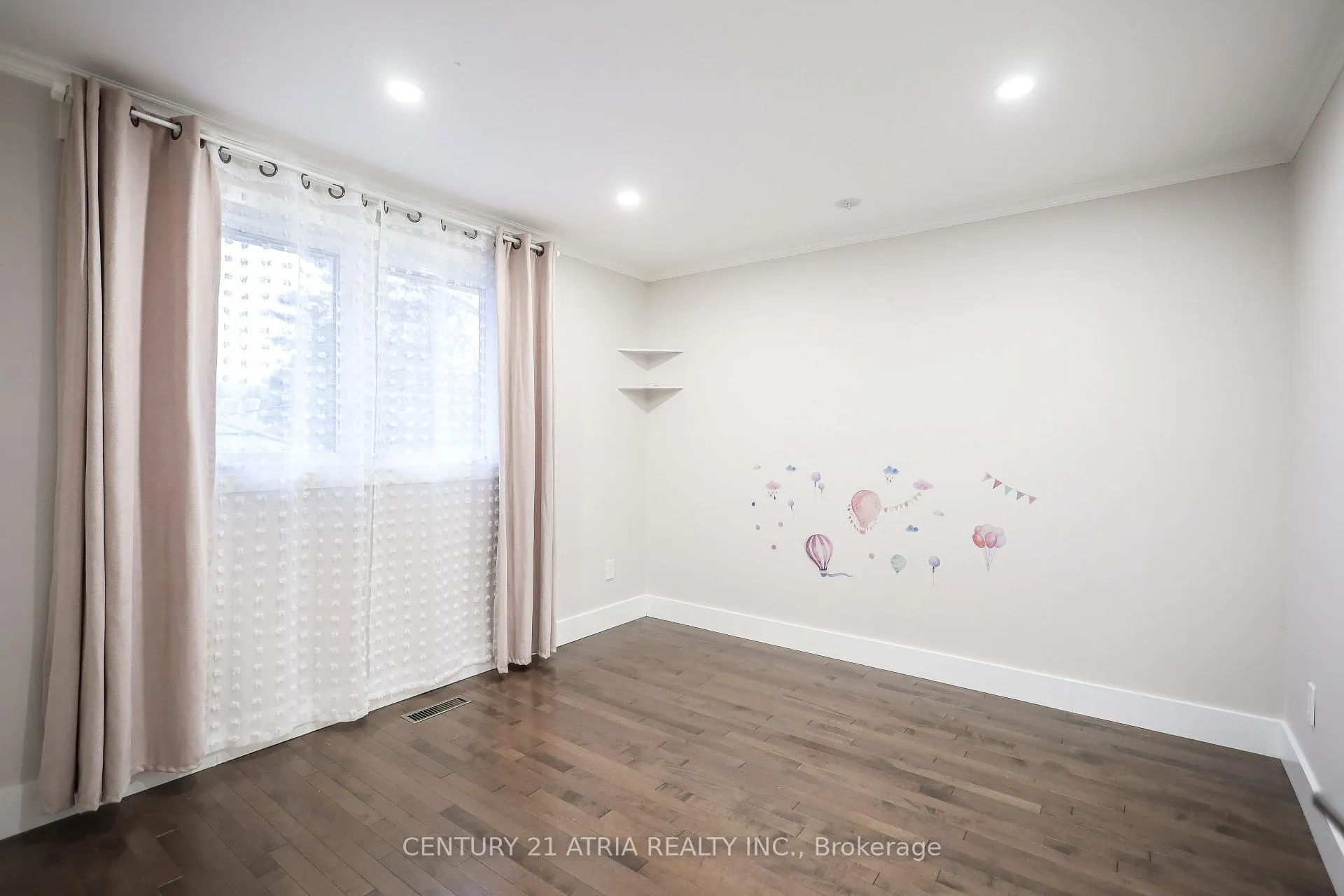 Photo 19 of 2750 Barnstone Crescent, Mississauga, Sheridan — HOMEH
