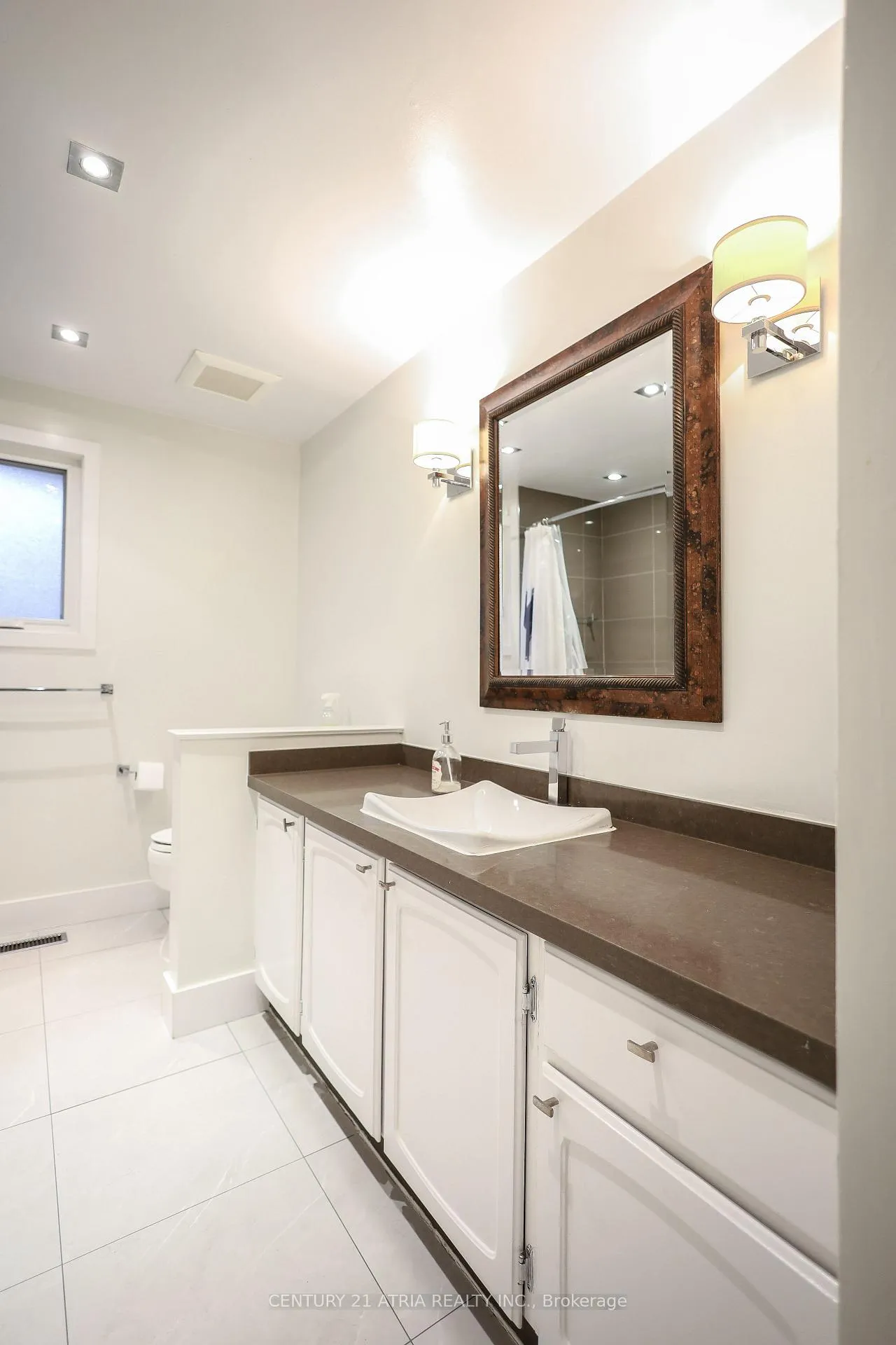 Photo 23 of 2750 Barnstone Crescent, Mississauga, Sheridan — HOMEH
