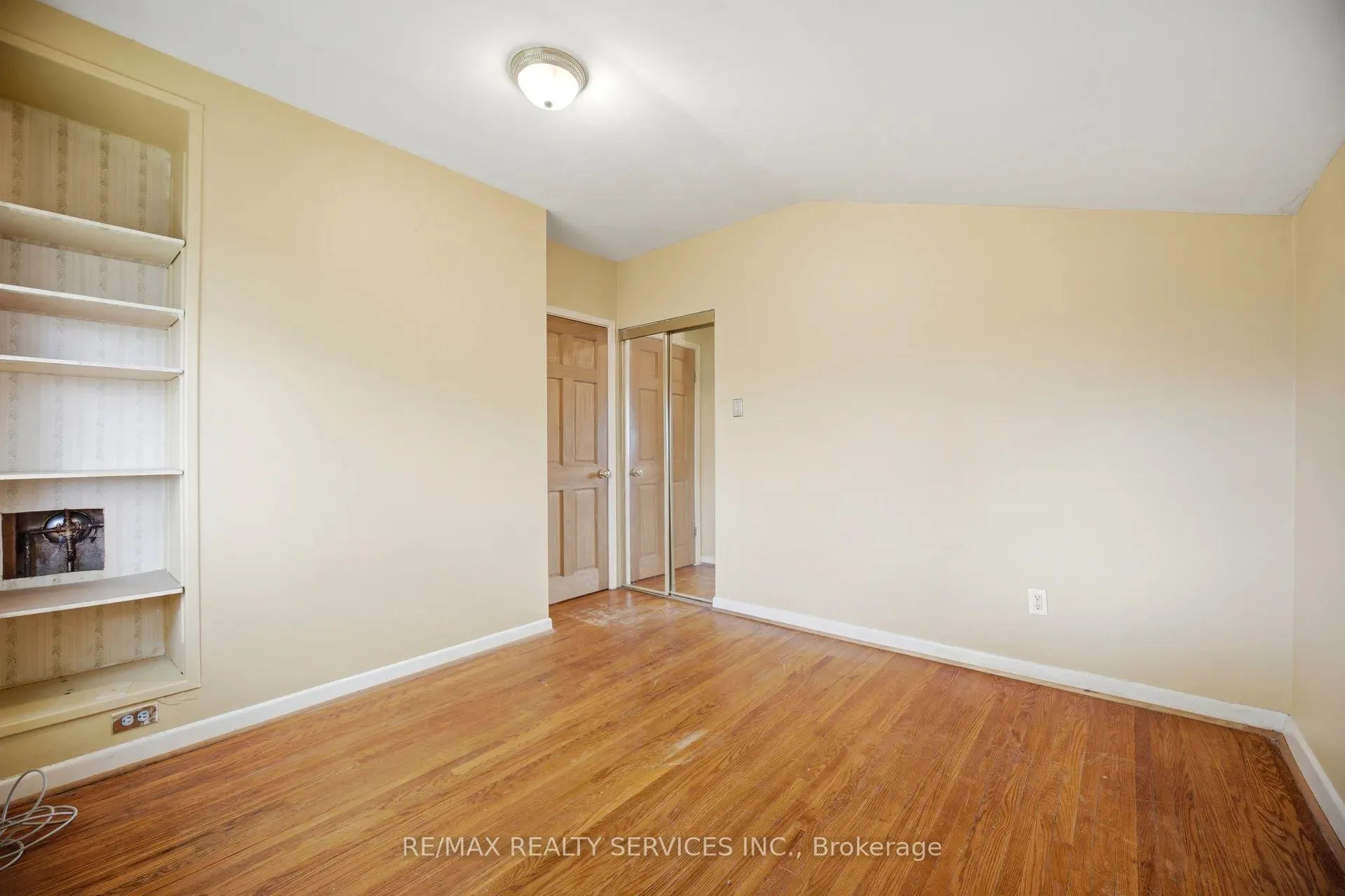 Photo 28 of 27 Hadrina Street, Brampton, Northwood Park — HOMEH