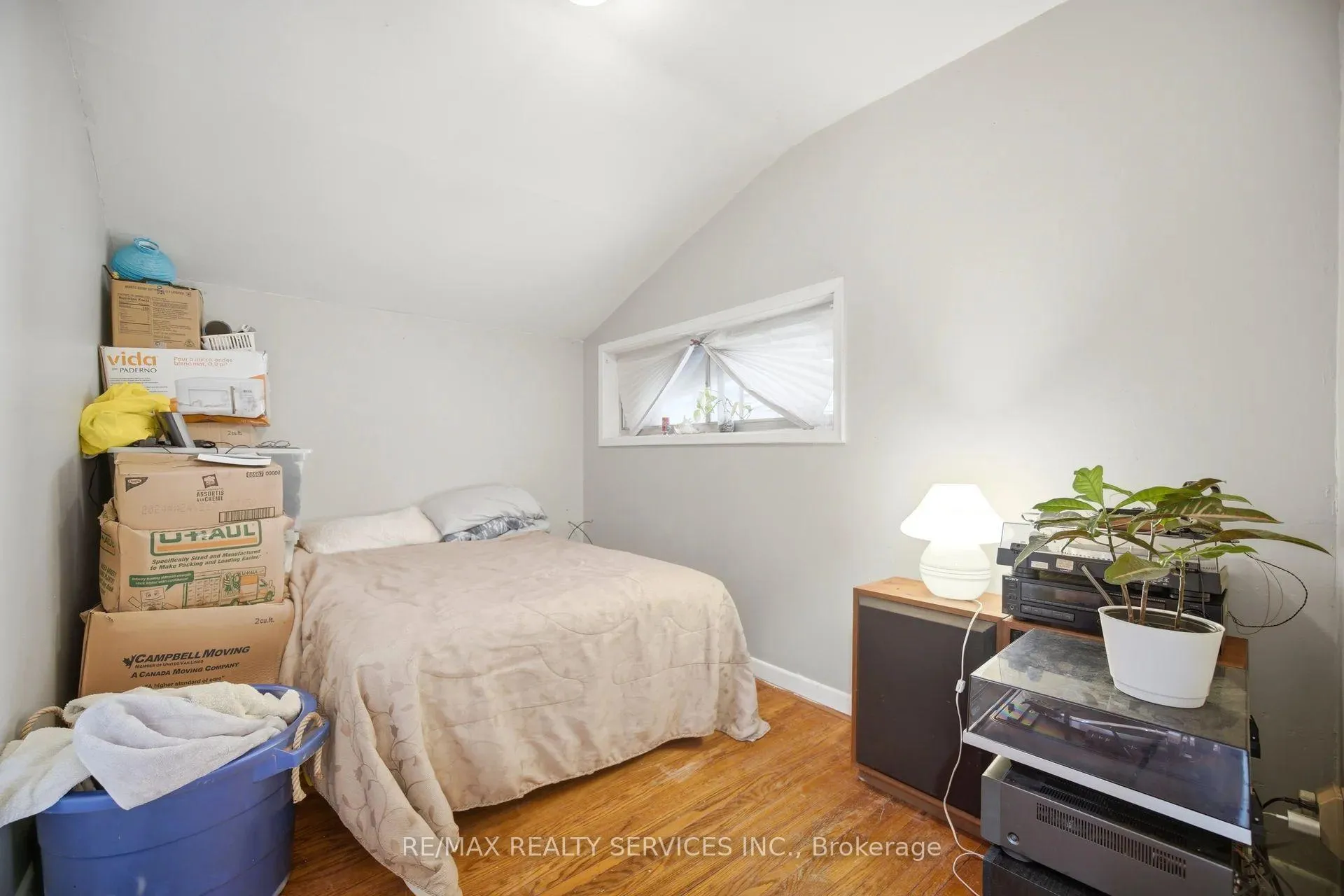 Photo 29 of 27 Hadrina Street, Brampton, Northwood Park — HOMEH