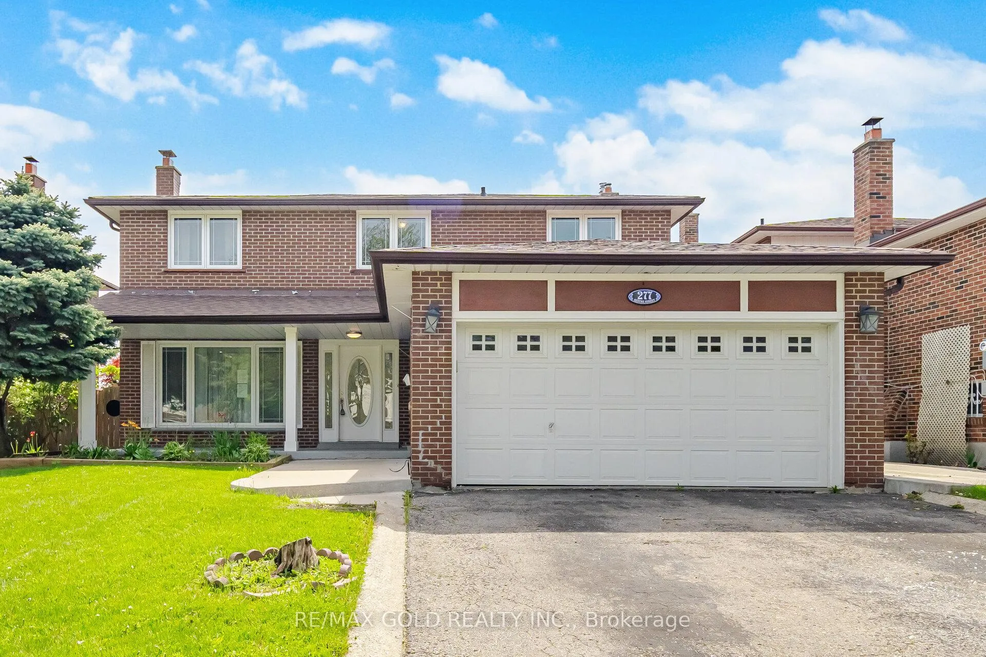 Photo 2 of 277 Centre Street N, Brampton, Brampton North — HOMEH