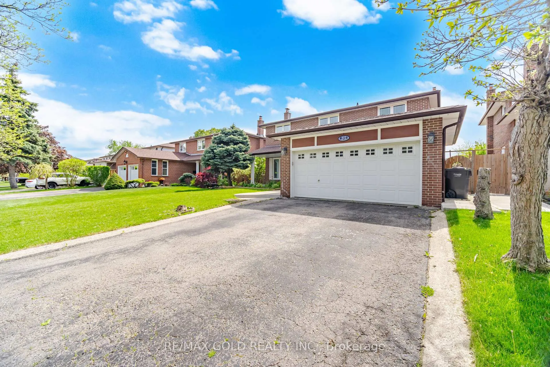 Photo 4 of 277 Centre Street N, Brampton, Brampton North — HOMEH