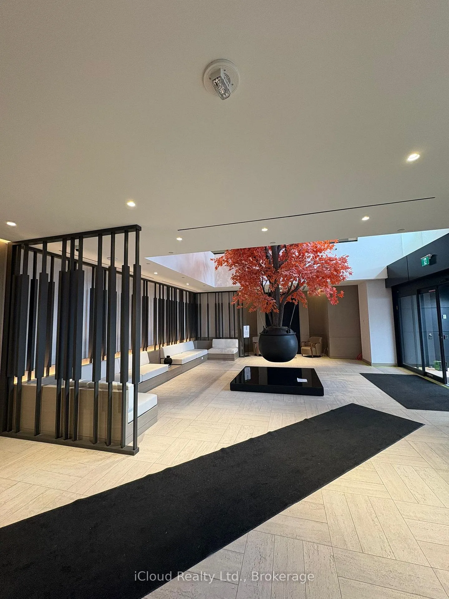Photo 2 of Unit 4907, 4015 The Exchange, Mississauga, City Centre — HOMEH