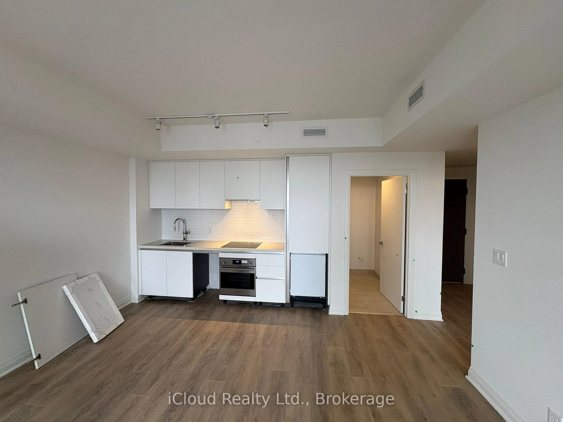 Photo 12 of Unit 4907, 4015 The Exchange, Mississauga, City Centre — HOMEH