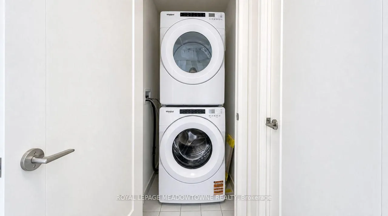 Photo 8 of Unit 907, 27 Korda Gate, Vaughan, Vellore Village — HOMEH