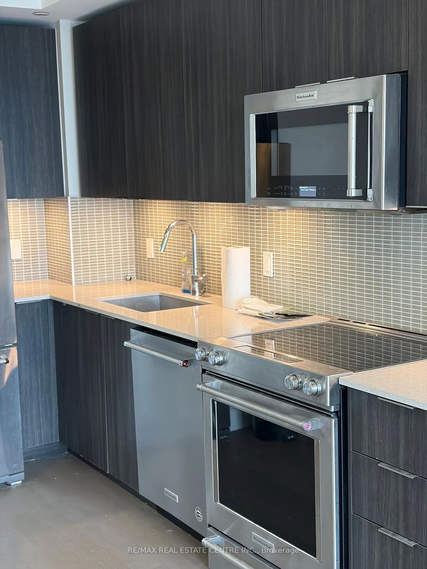 Photo 6 of Unit 3818, 30 Shore Breeze Drive, Etobicoke, Mimico — HOMEH