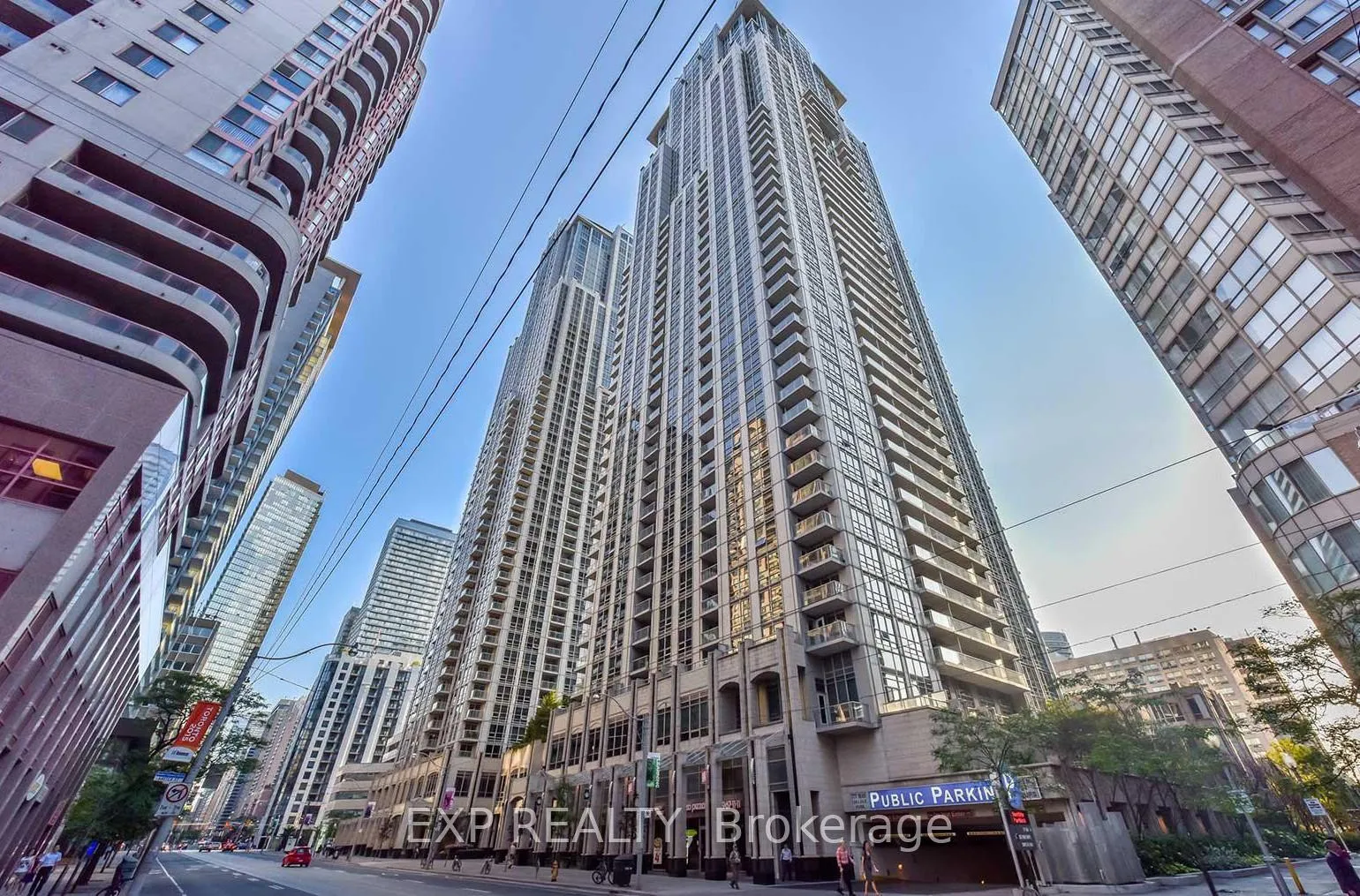Front of Unit 2309, 761 Bay Street