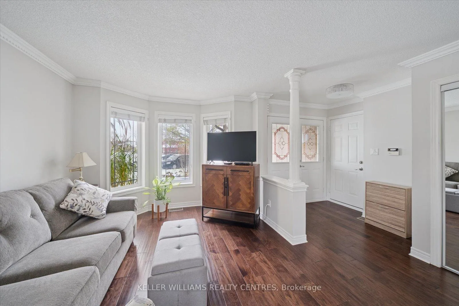 Photo 7 of 76 Kerfoot Crescent, Georgina, Historic Lakeshore Communities — HOMEH