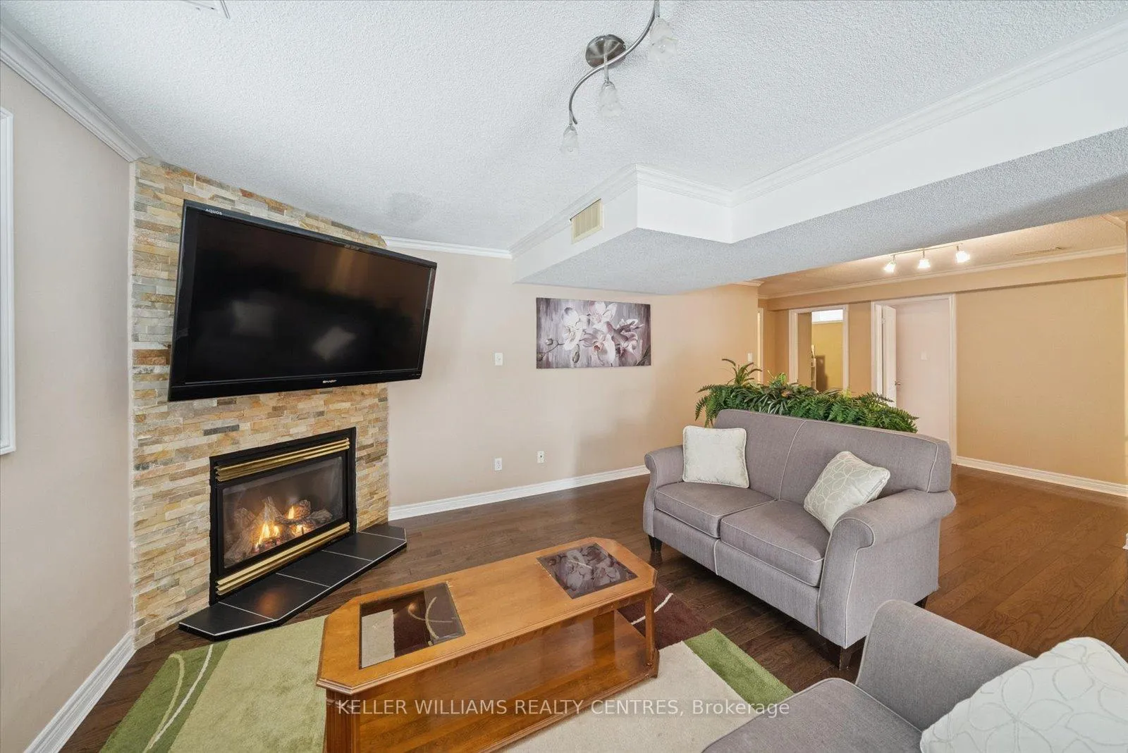 Photo 23 of 76 Kerfoot Crescent, Georgina, Historic Lakeshore Communities — HOMEH