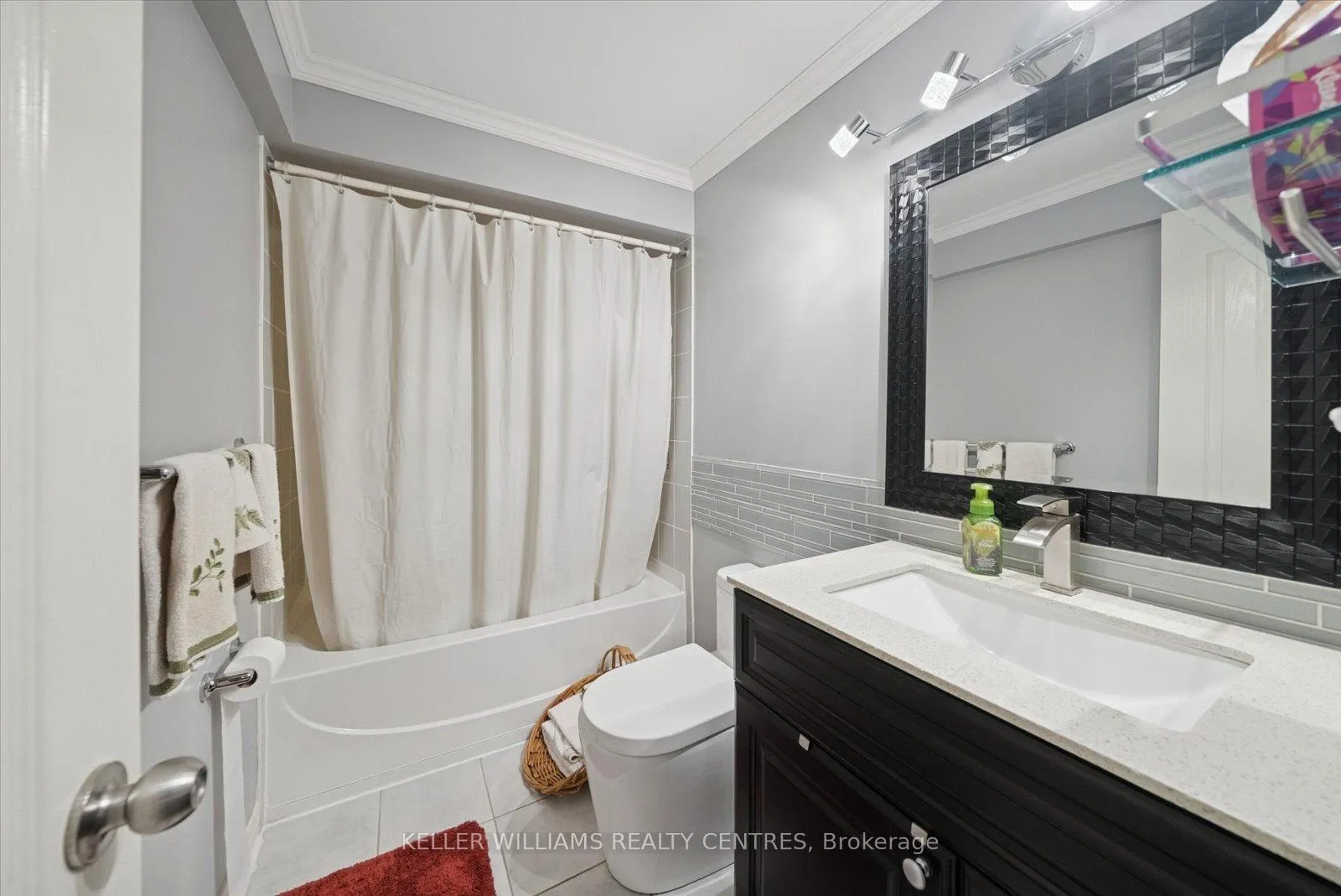 Photo 27 of 76 Kerfoot Crescent, Georgina, Historic Lakeshore Communities — HOMEH