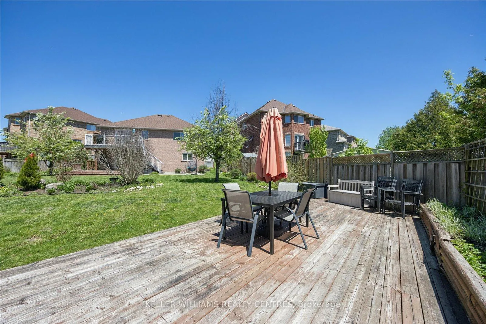 Photo 41 of 76 Kerfoot Crescent, Georgina, Historic Lakeshore Communities — HOMEH
