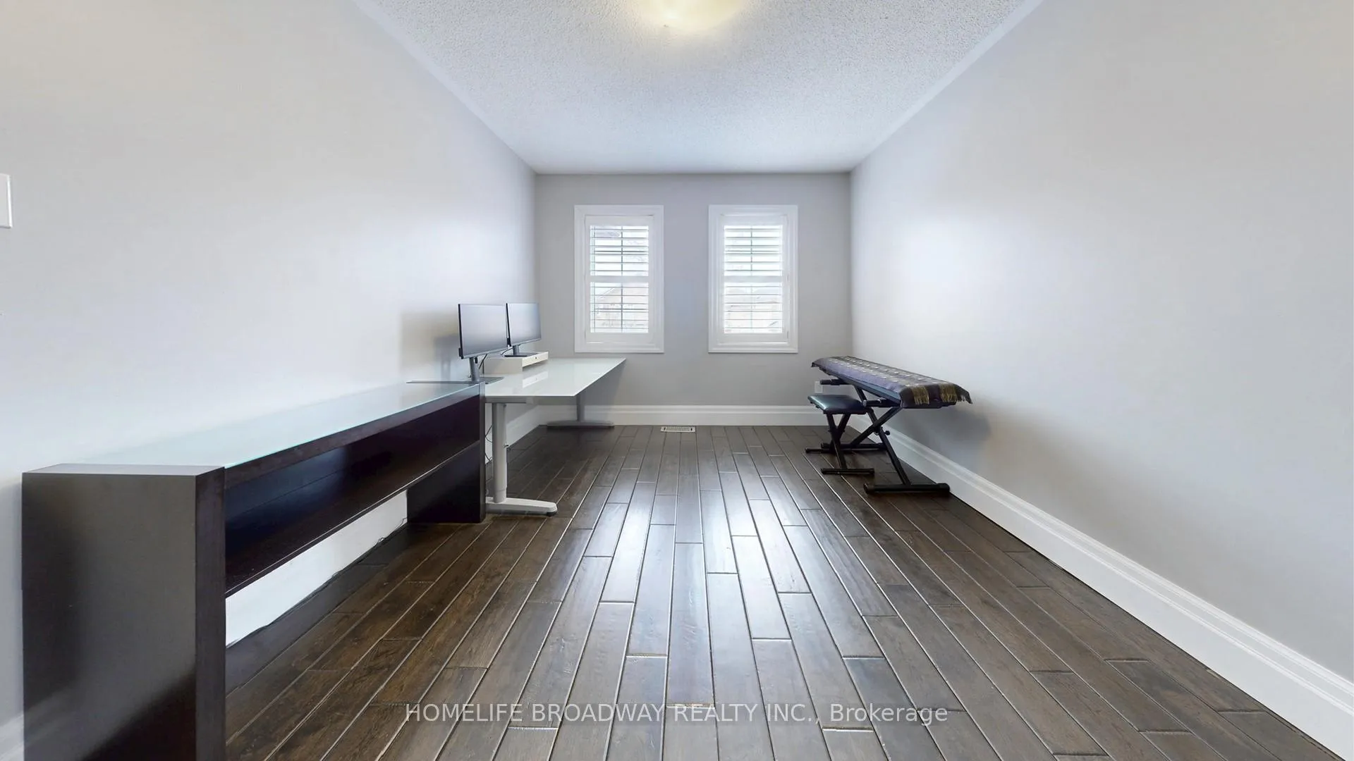 Photo 20 of 96 Echo Ridge Crescent, Vaughan, Sonoma Heights — HOMEH