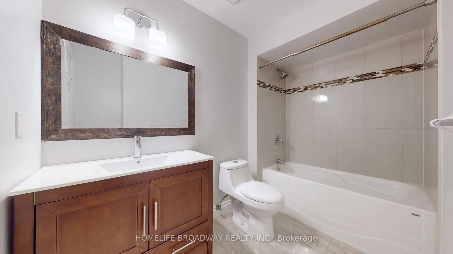 Photo 22 of 96 Echo Ridge Crescent, Vaughan, Sonoma Heights — HOMEH
