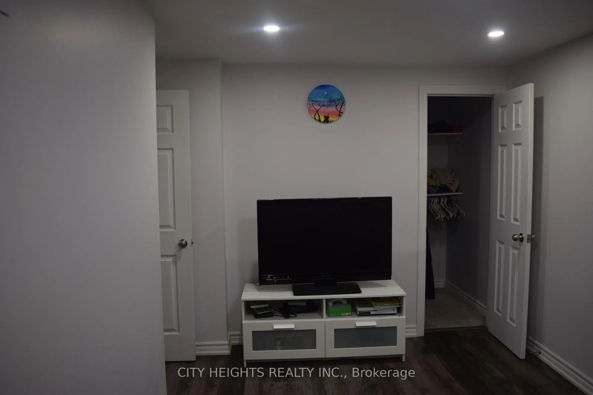 Photo 18 of 28 Crest Fern Way, Toronto, Roncesvalles — HOMEH