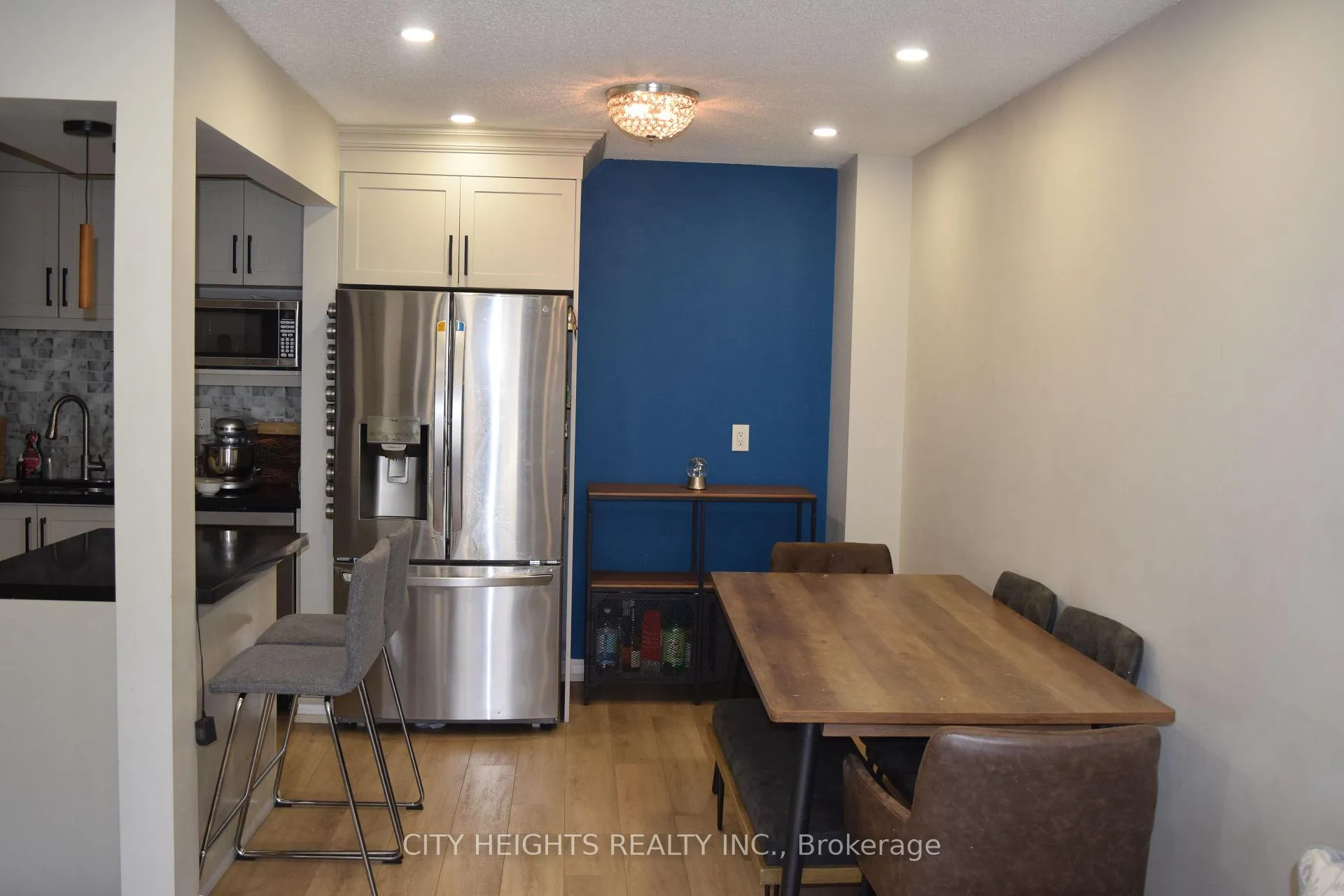 Photo 32 of 28 Crest Fern Way, Toronto, Roncesvalles — HOMEH