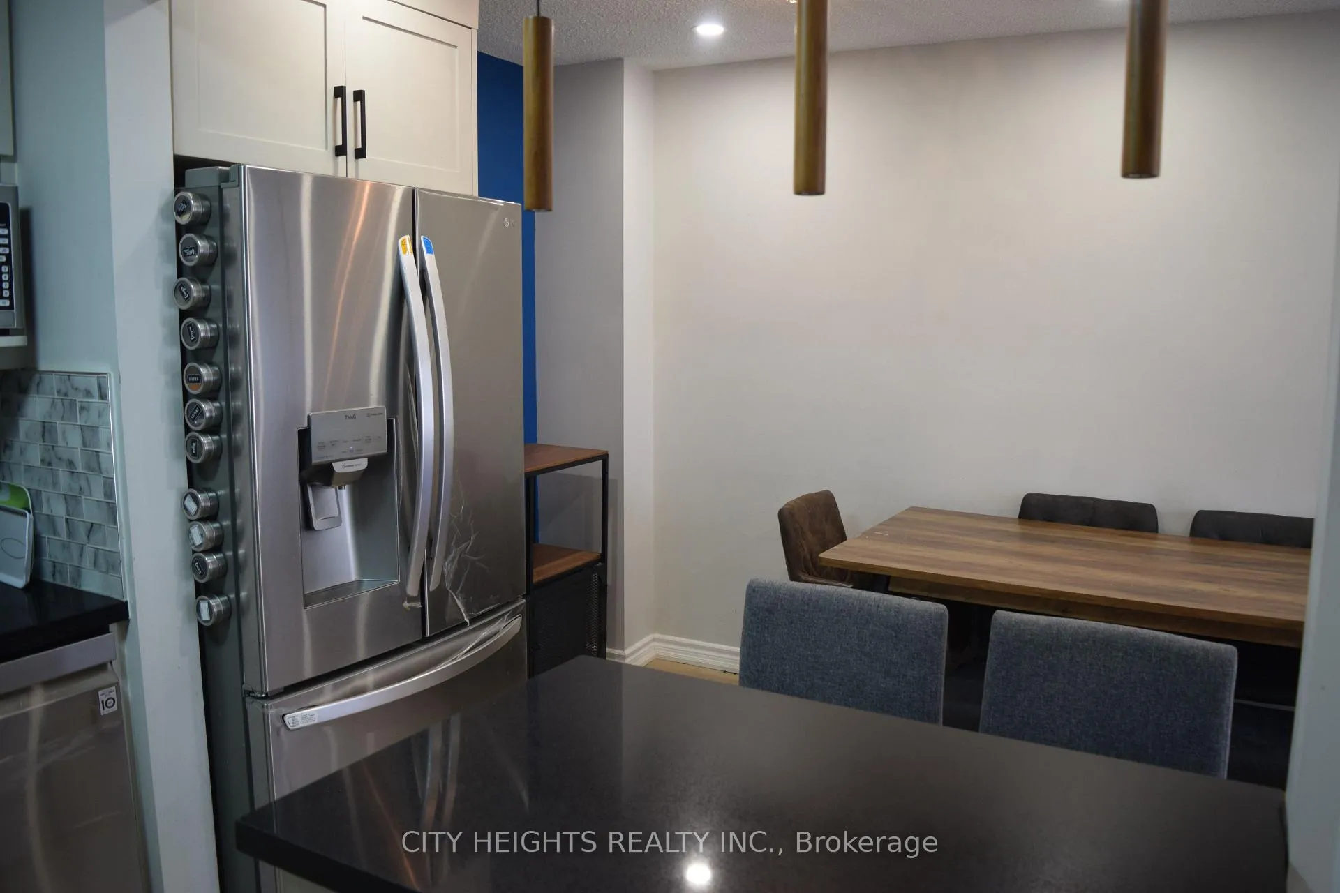 Photo 33 of 28 Crest Fern Way, Toronto, Roncesvalles — HOMEH