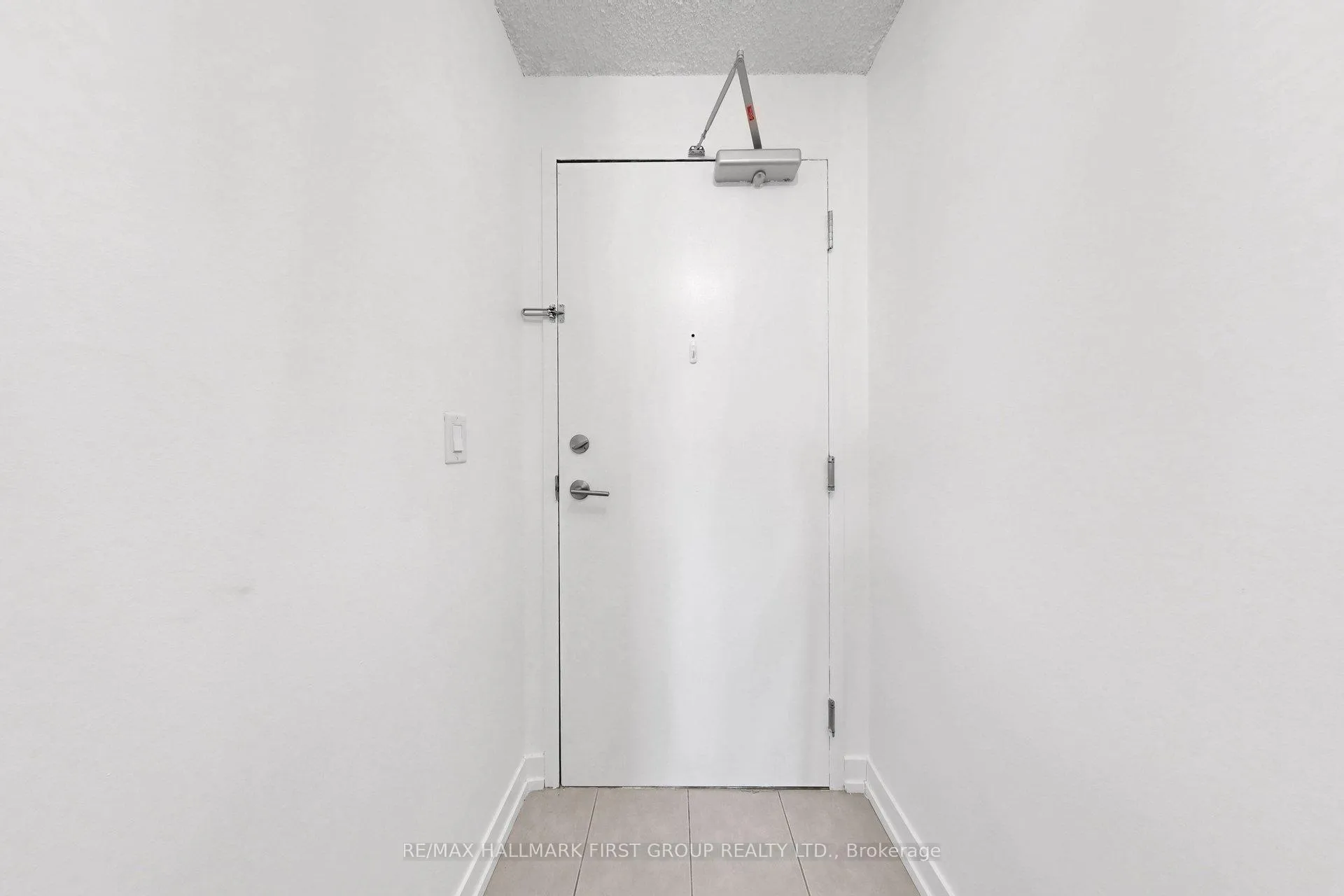 Photo 2 of Unit 918, 812 Lansdowne Avenue, Toronto, Dovercourt-Wallace Emerson-Junction — HOMEH