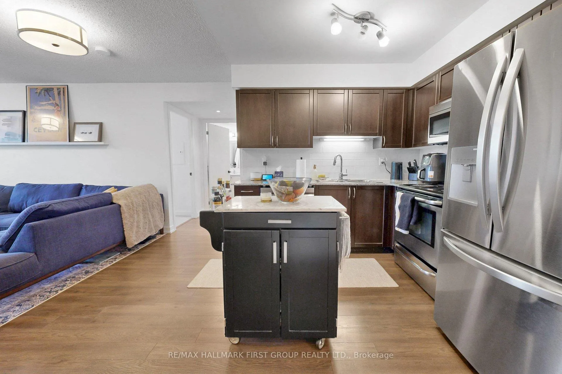 Photo 5 of Unit 918, 812 Lansdowne Avenue, Toronto, Dovercourt-Wallace Emerson-Junction — HOMEH
