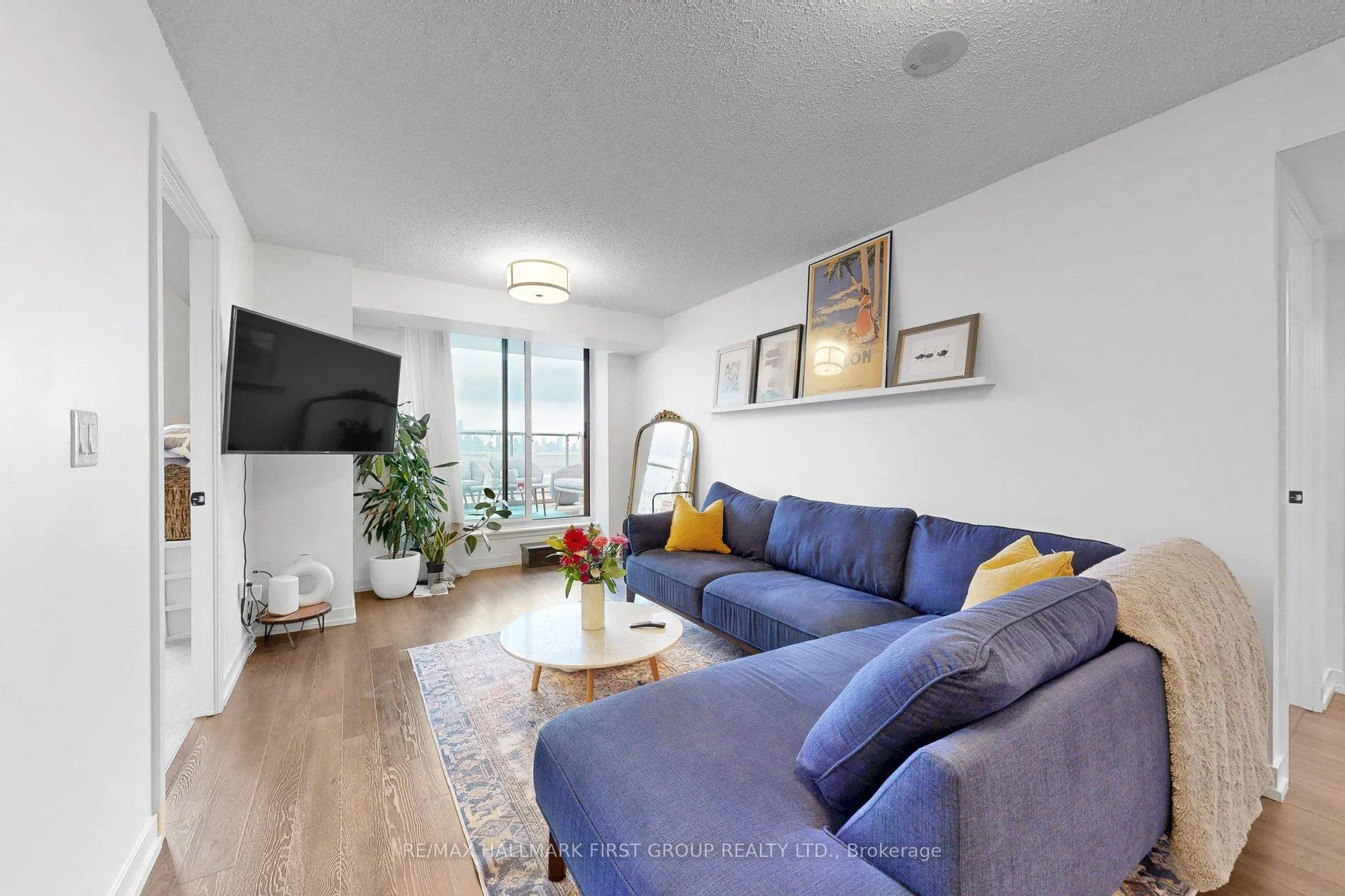 Photo 14 of Unit 918, 812 Lansdowne Avenue, Toronto, Dovercourt-Wallace Emerson-Junction — HOMEH