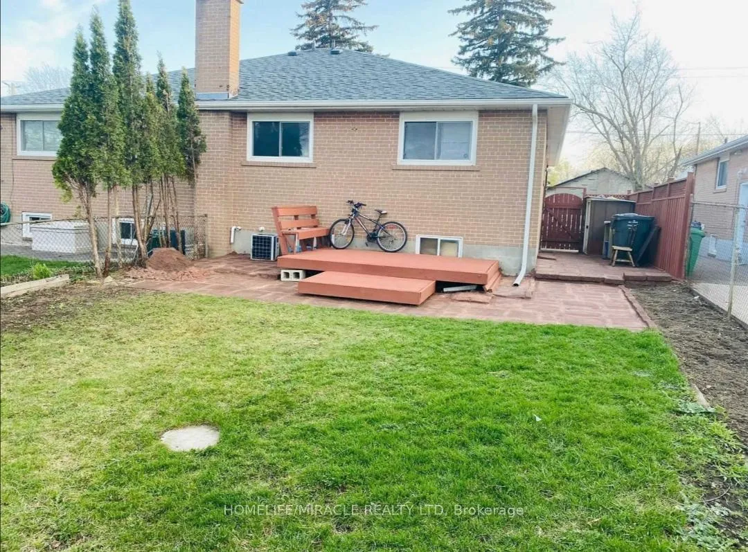Photo 35 of 66 Fairglen Avenue, Brampton, Bram West — HOMEH