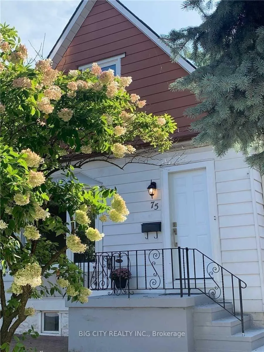 Photo 1 of Unit Main, 75 Eileen Avenue, Toronto, Rockcliffe-Smythe — HOMEH