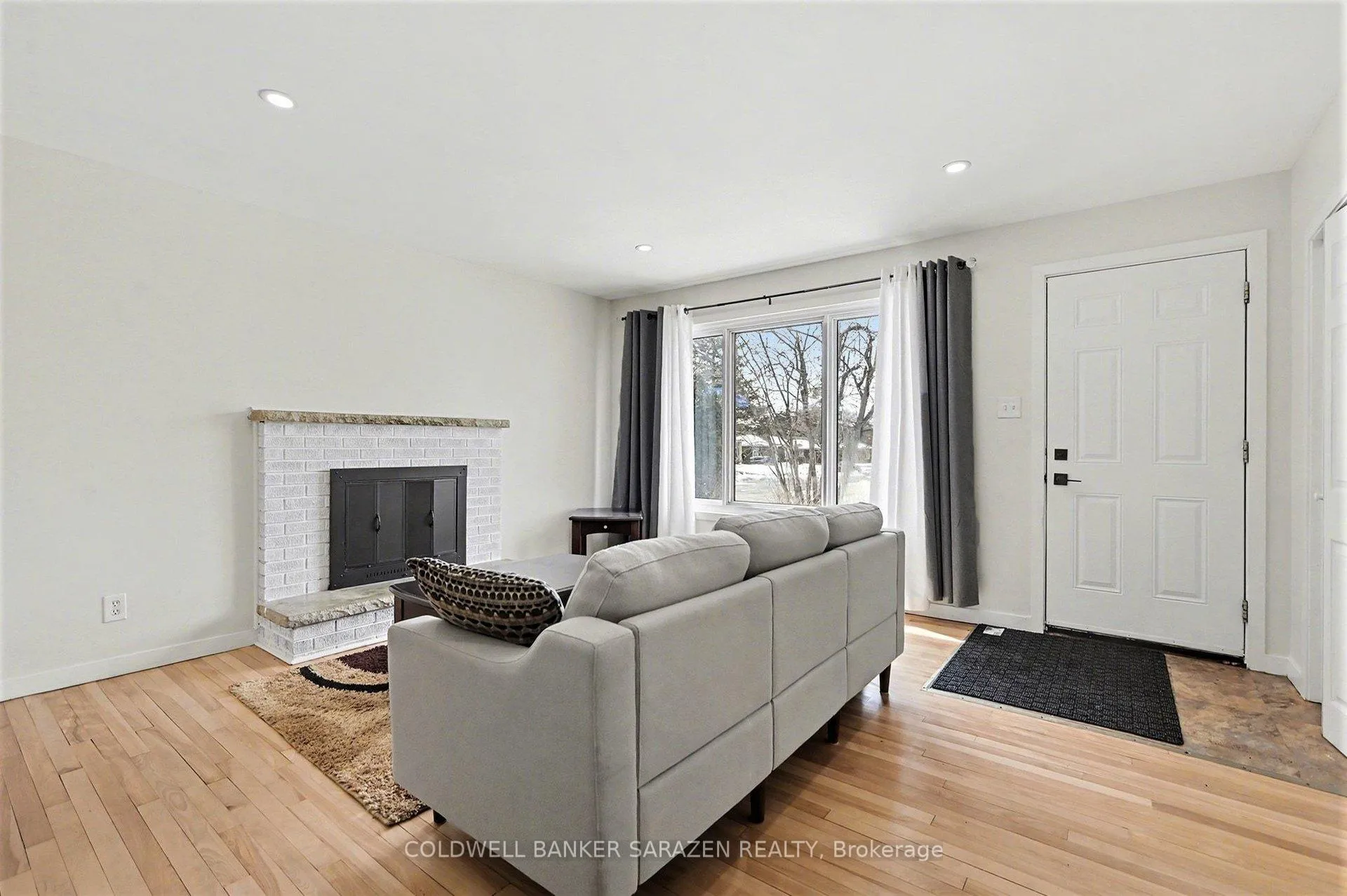 Photo 4 of 1103 Frances Street, Ottawa, Overbrook/Castle Heights — HOMEH