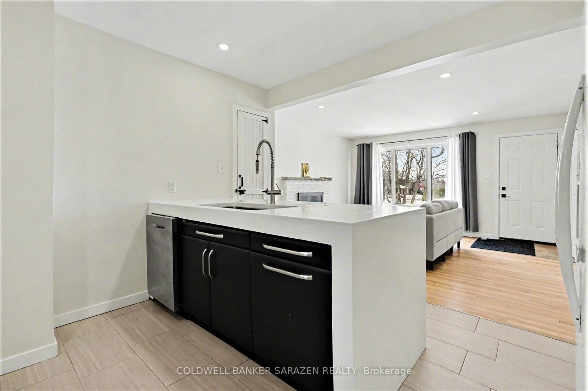 Photo 11 of 1103 Frances Street, Ottawa, Overbrook/Castle Heights — HOMEH