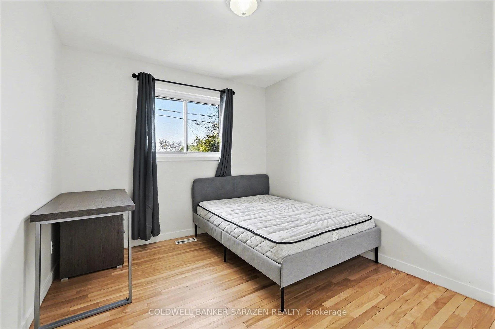 Photo 13 of 1103 Frances Street, Ottawa, Overbrook/Castle Heights — HOMEH