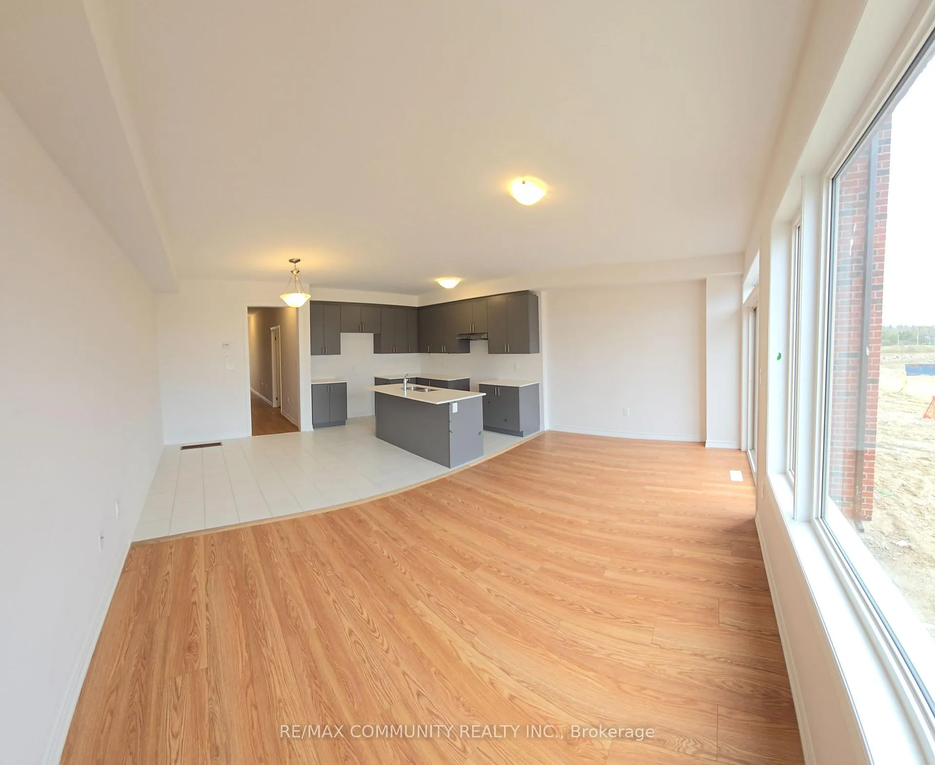 Photo 4 of 751 Carpenter Trail, Peterborough, Monaghan Ward 2 — HOMEH