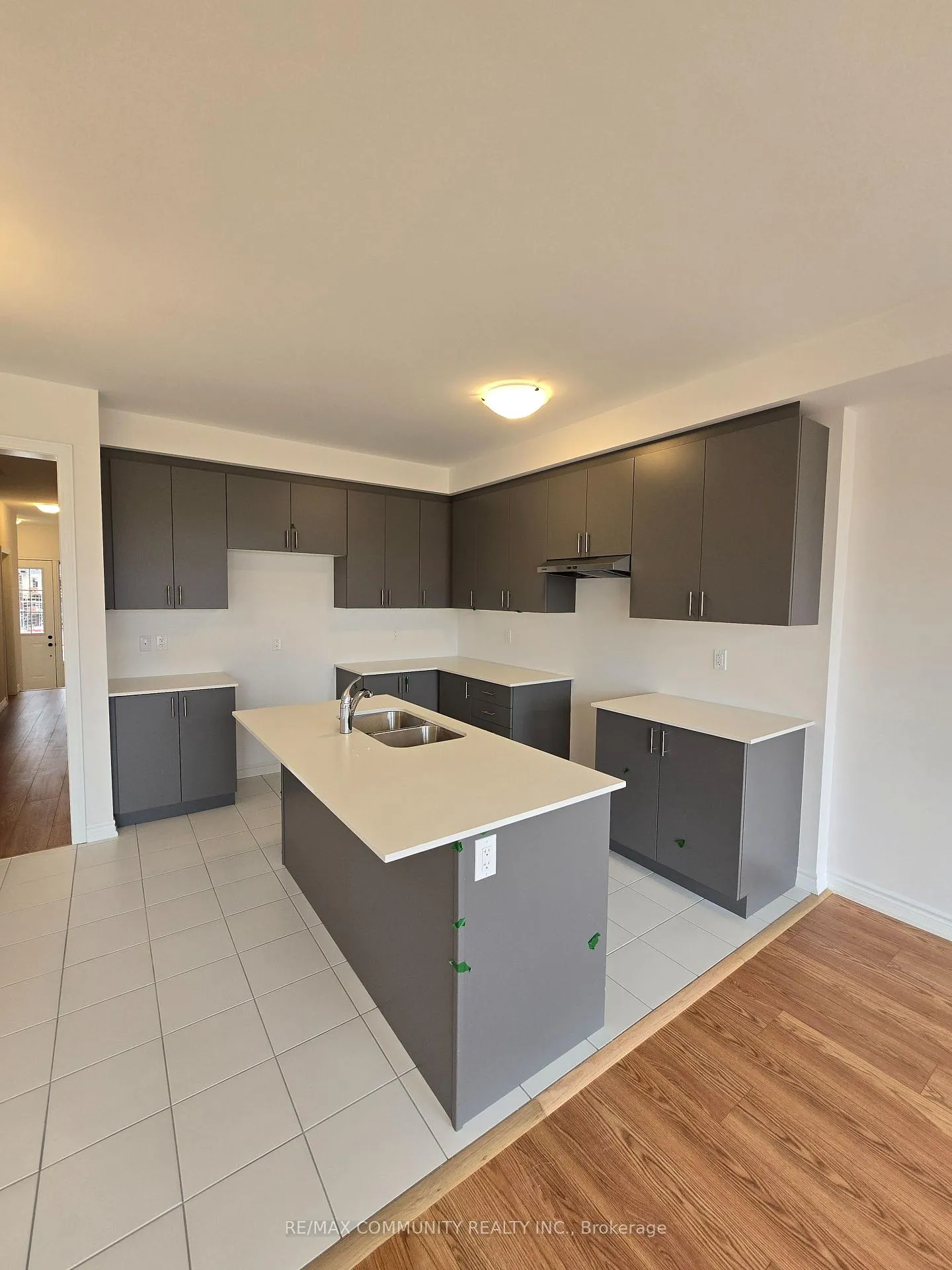 Photo 7 of 751 Carpenter Trail, Peterborough, Monaghan Ward 2 — HOMEH