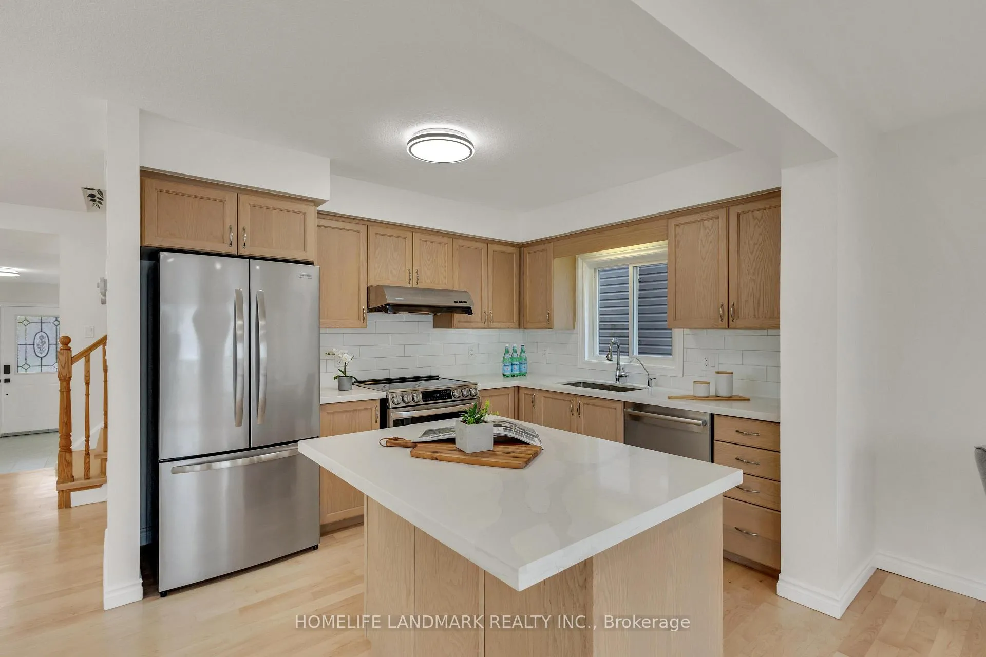 Photo 12 of 102 Iron Gate Street, Kitchener — HOMEH