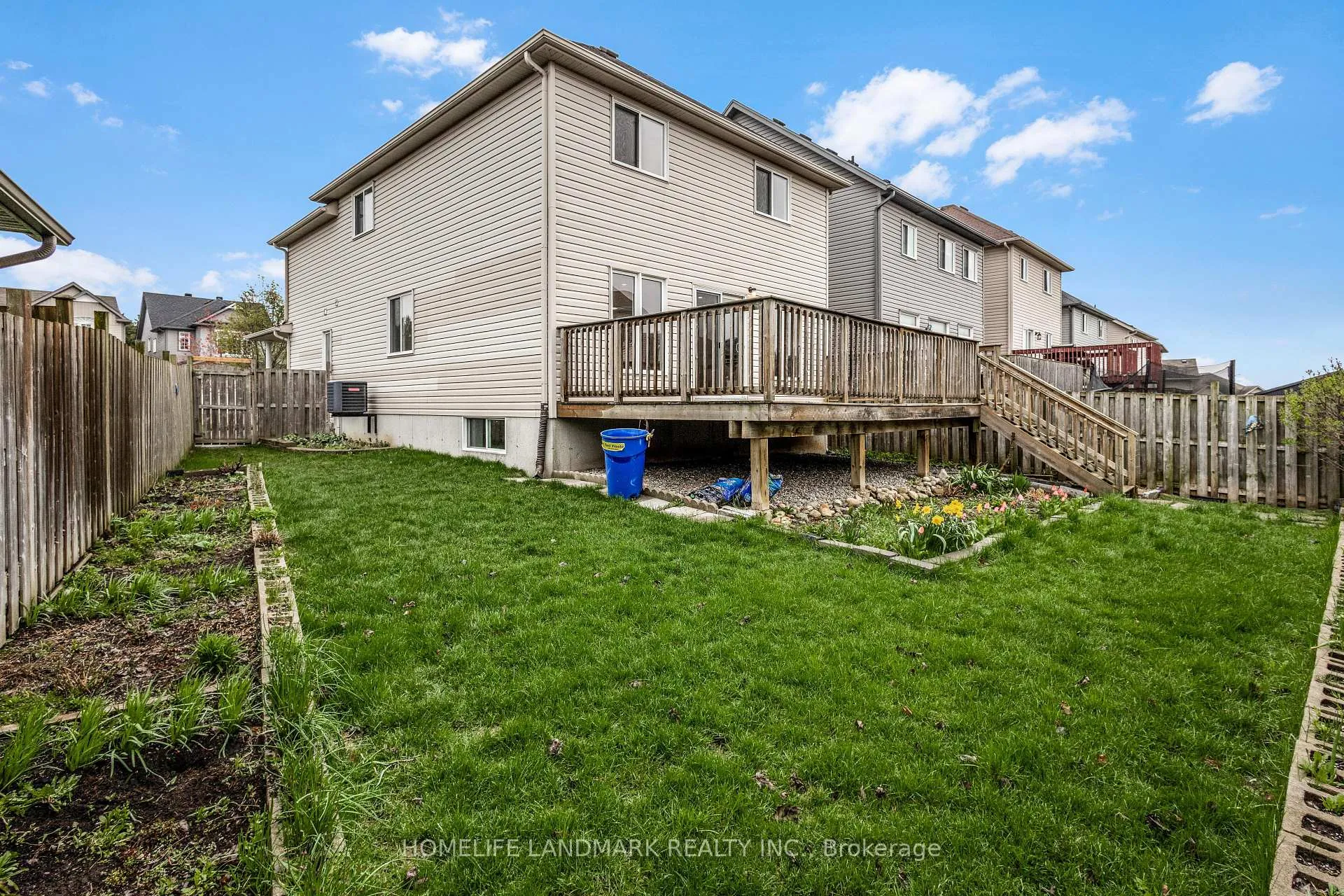 Photo 36 of 102 Iron Gate Street, Kitchener — HOMEH