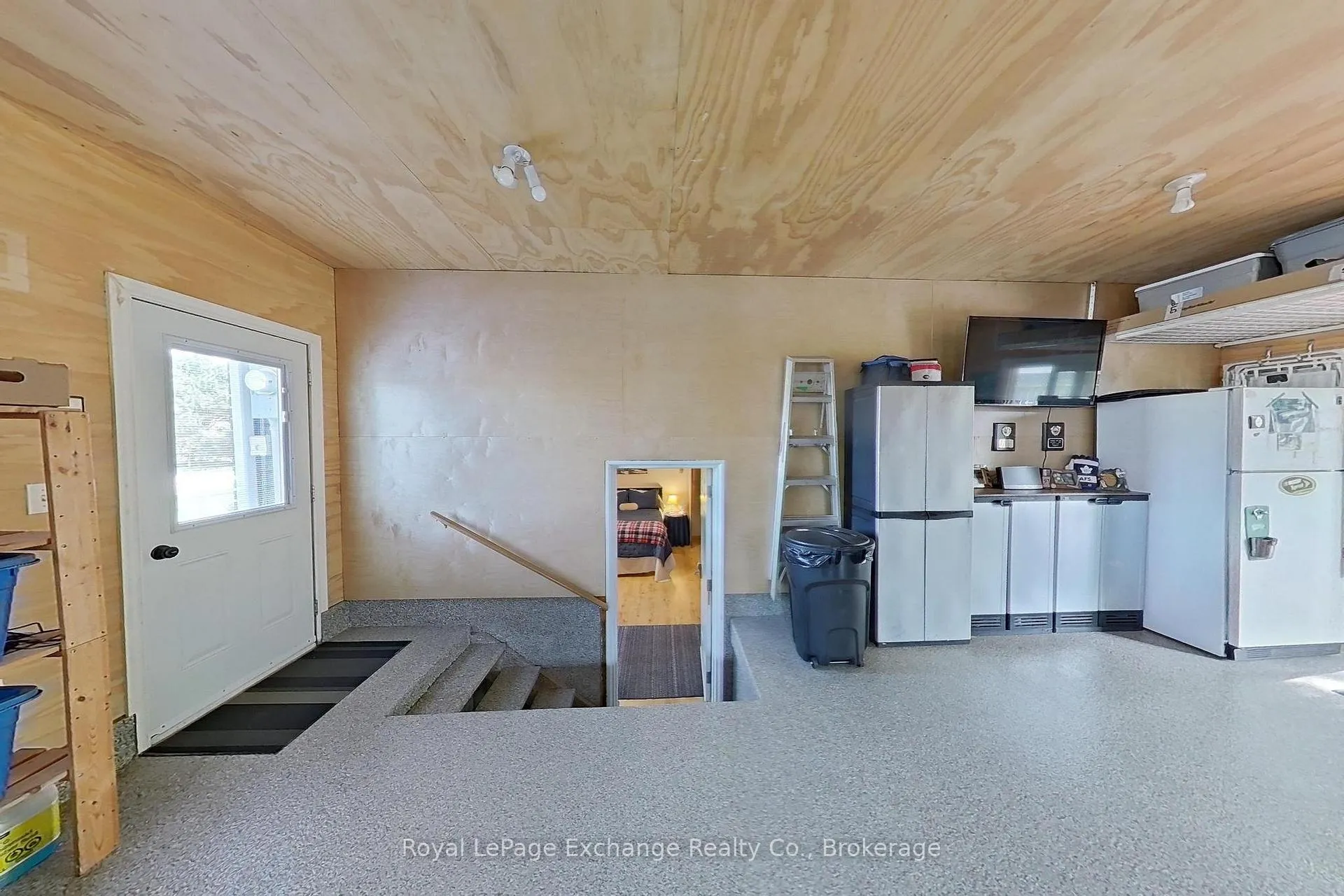Photo 20 of 28 Maple Street, Kincardine — HOMEH