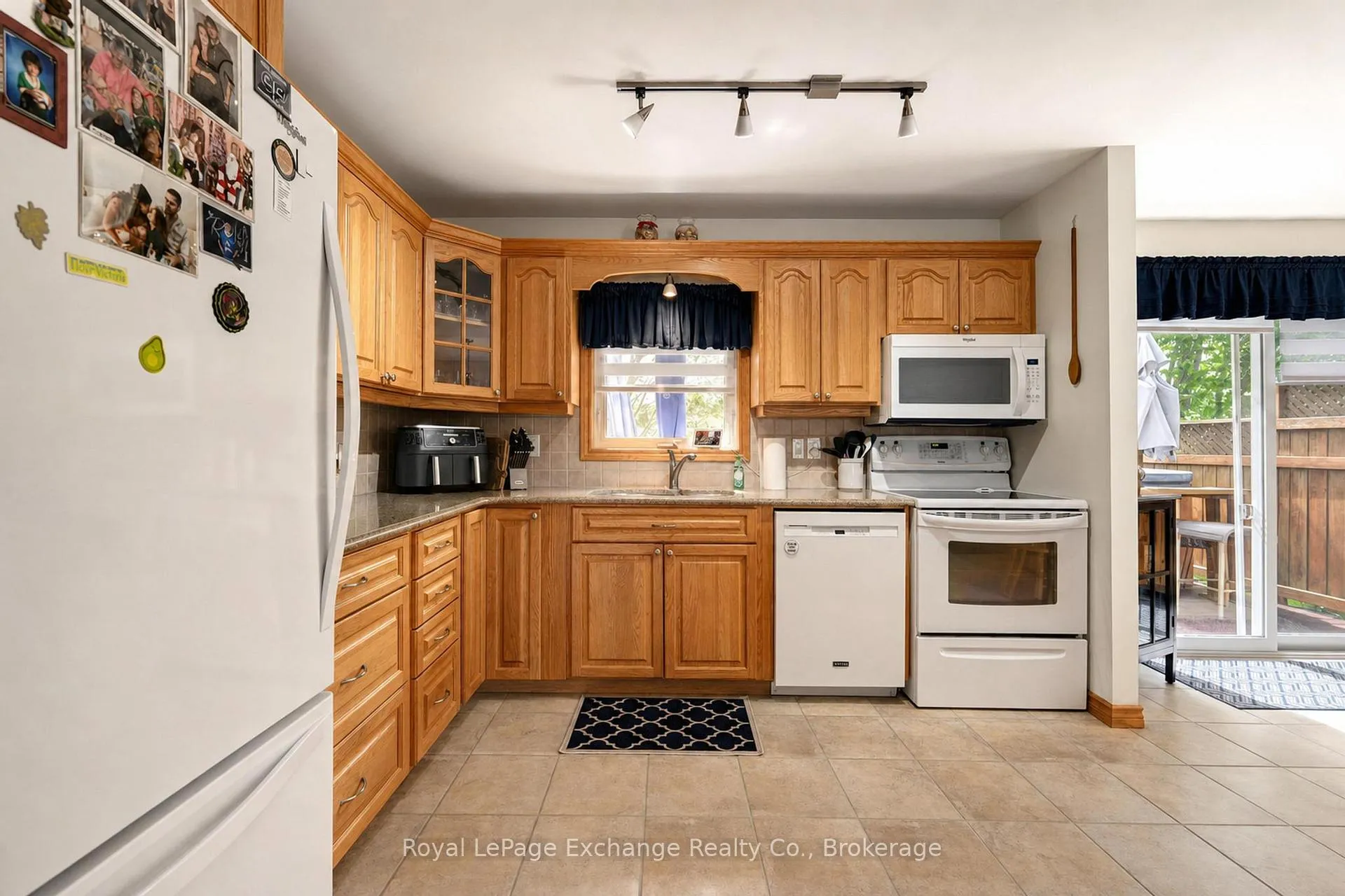 Photo 25 of 28 Maple Street, Kincardine — HOMEH