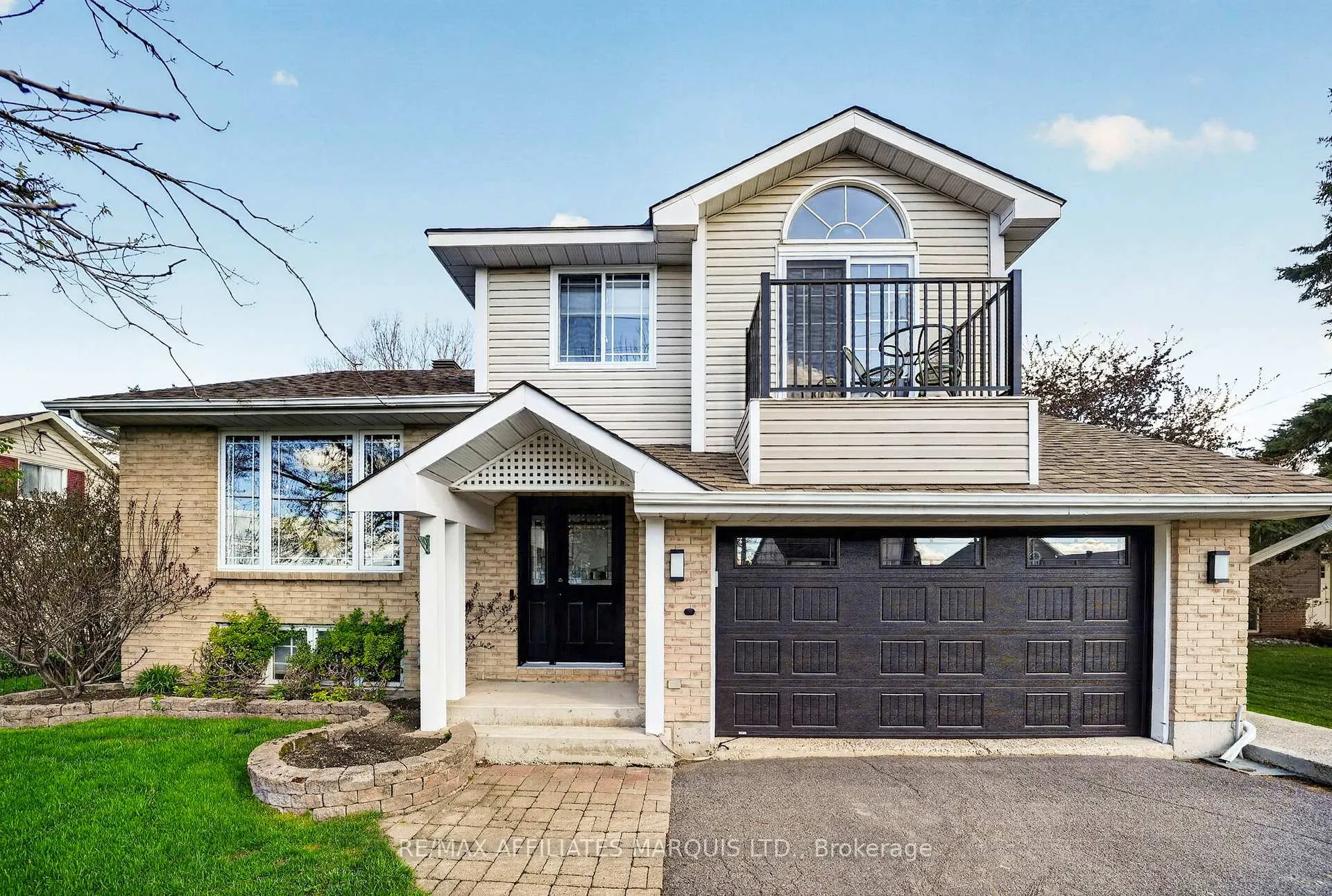 Photo 2 of 18247 County Rd 2, South Glengarry, South Glengarry (Charlottenburgh) Twp — HOMEH