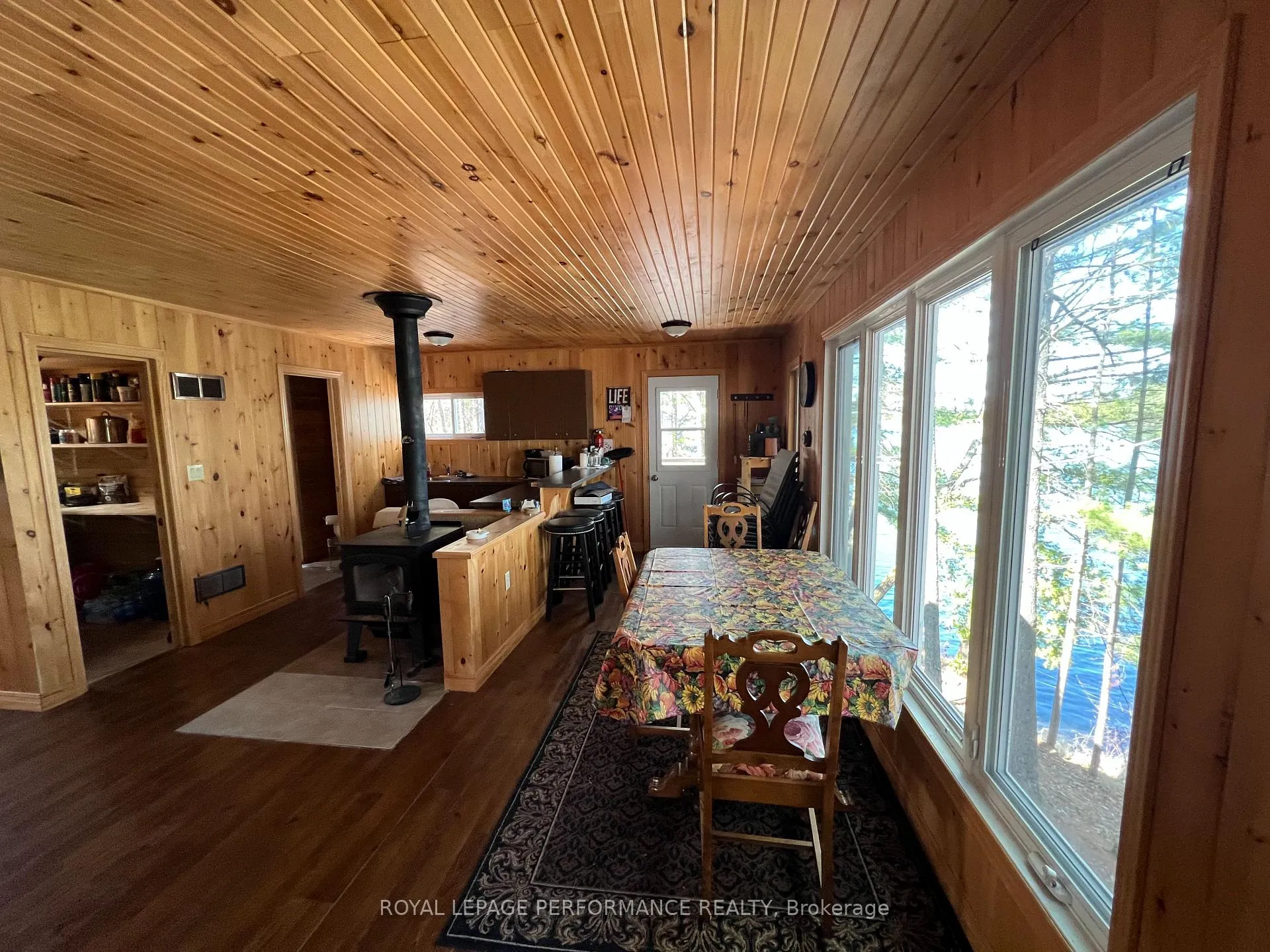 Photo 5 of 319 Bayview Lodge Road, McNab/Braeside, Mcnab/Braeside Twps — HOMEH