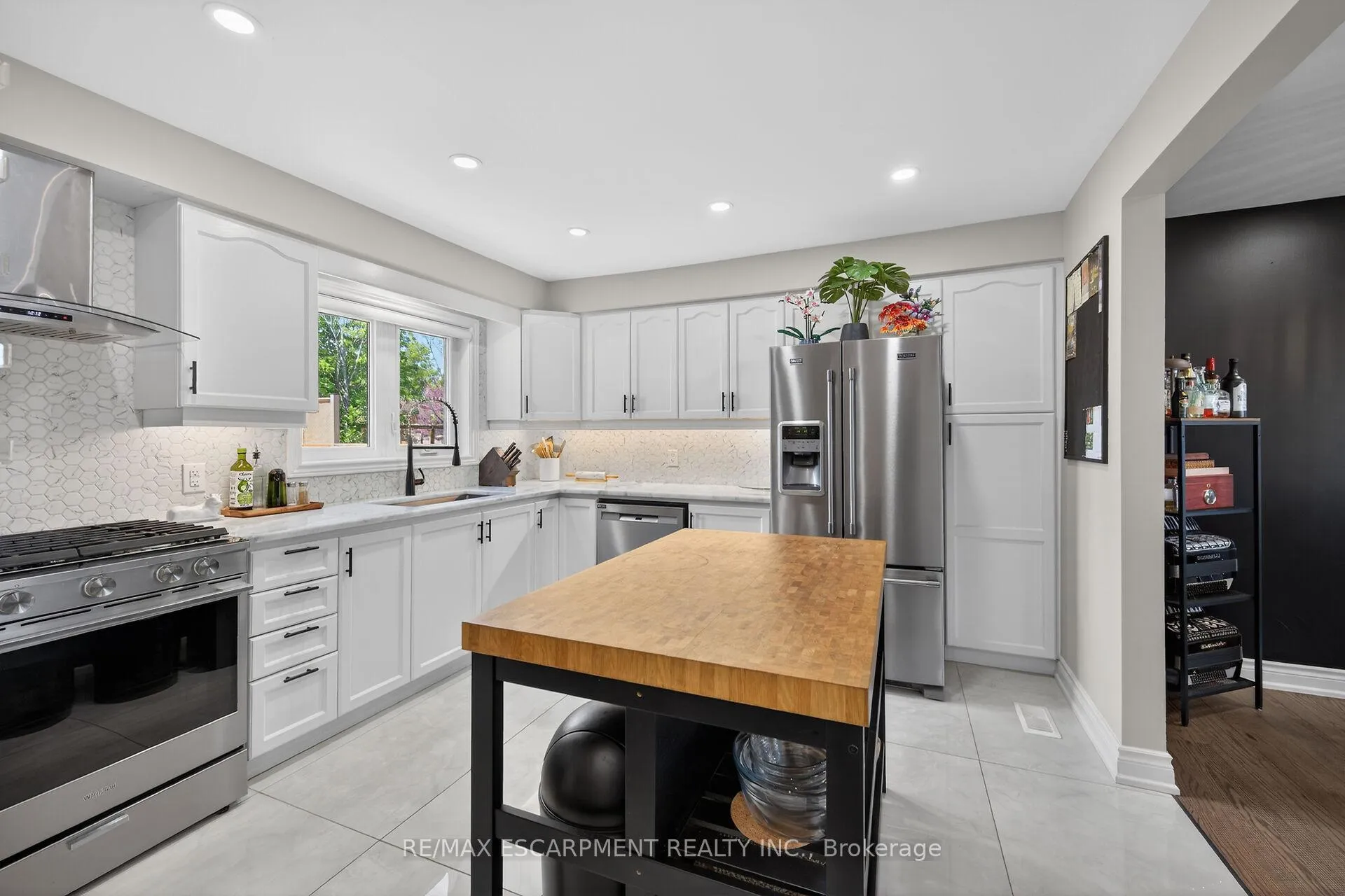 Photo 13 of 1 Sandringham Avenue, Hamilton, Westcliffe — HOMEH
