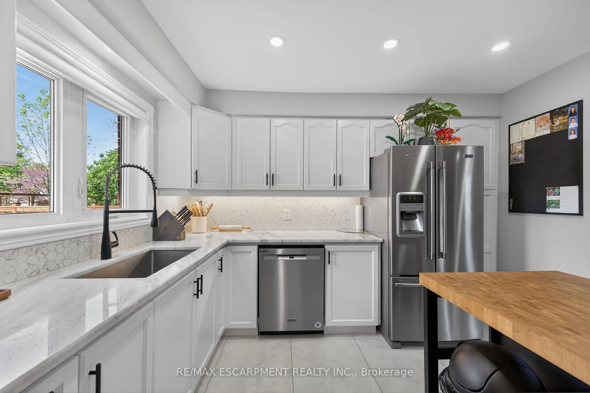Photo 15 of 1 Sandringham Avenue, Hamilton, Westcliffe — HOMEH