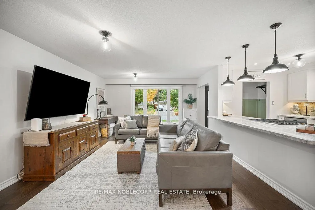 Photo 15 of 42 Mitchell Avenue, New Tecumseth, Alliston — HOMEH