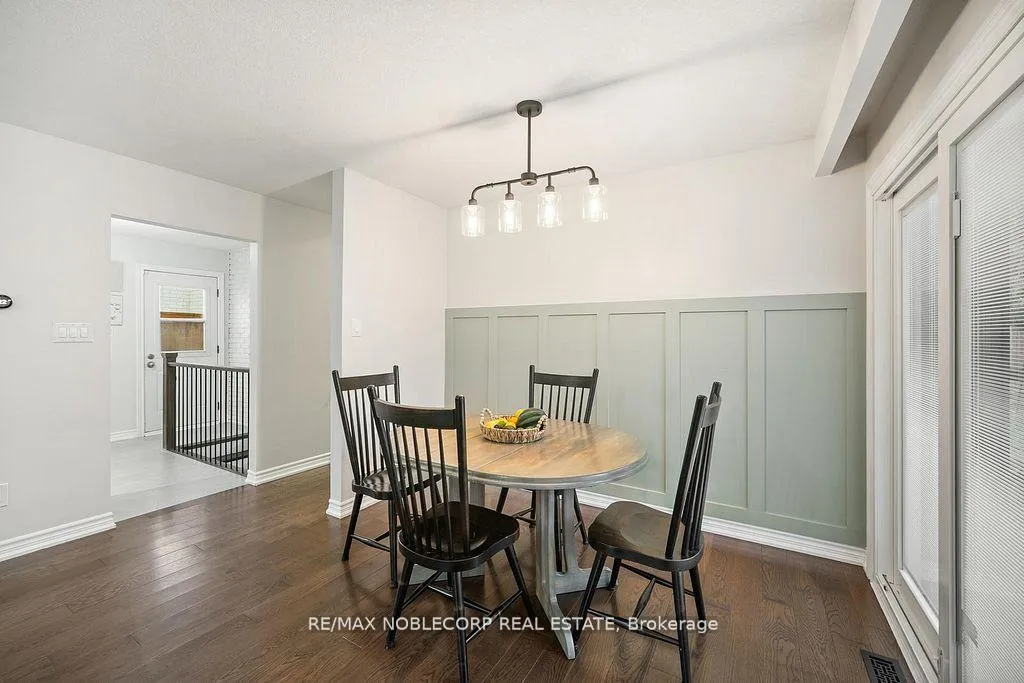 Photo 19 of 42 Mitchell Avenue, New Tecumseth, Alliston — HOMEH
