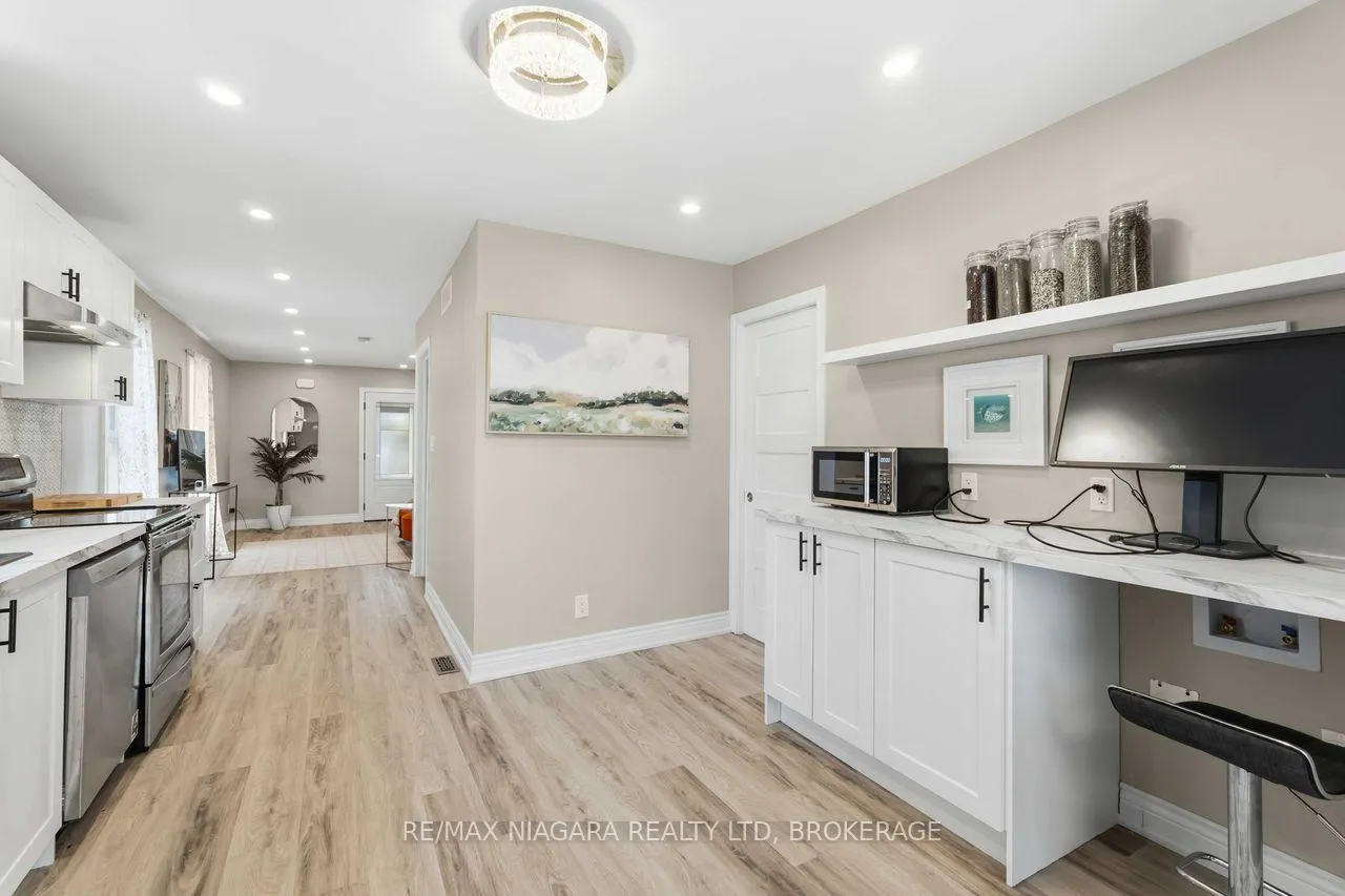 Photo 14 of 77 Semley Avenue, Welland, Broadway — HOMEH