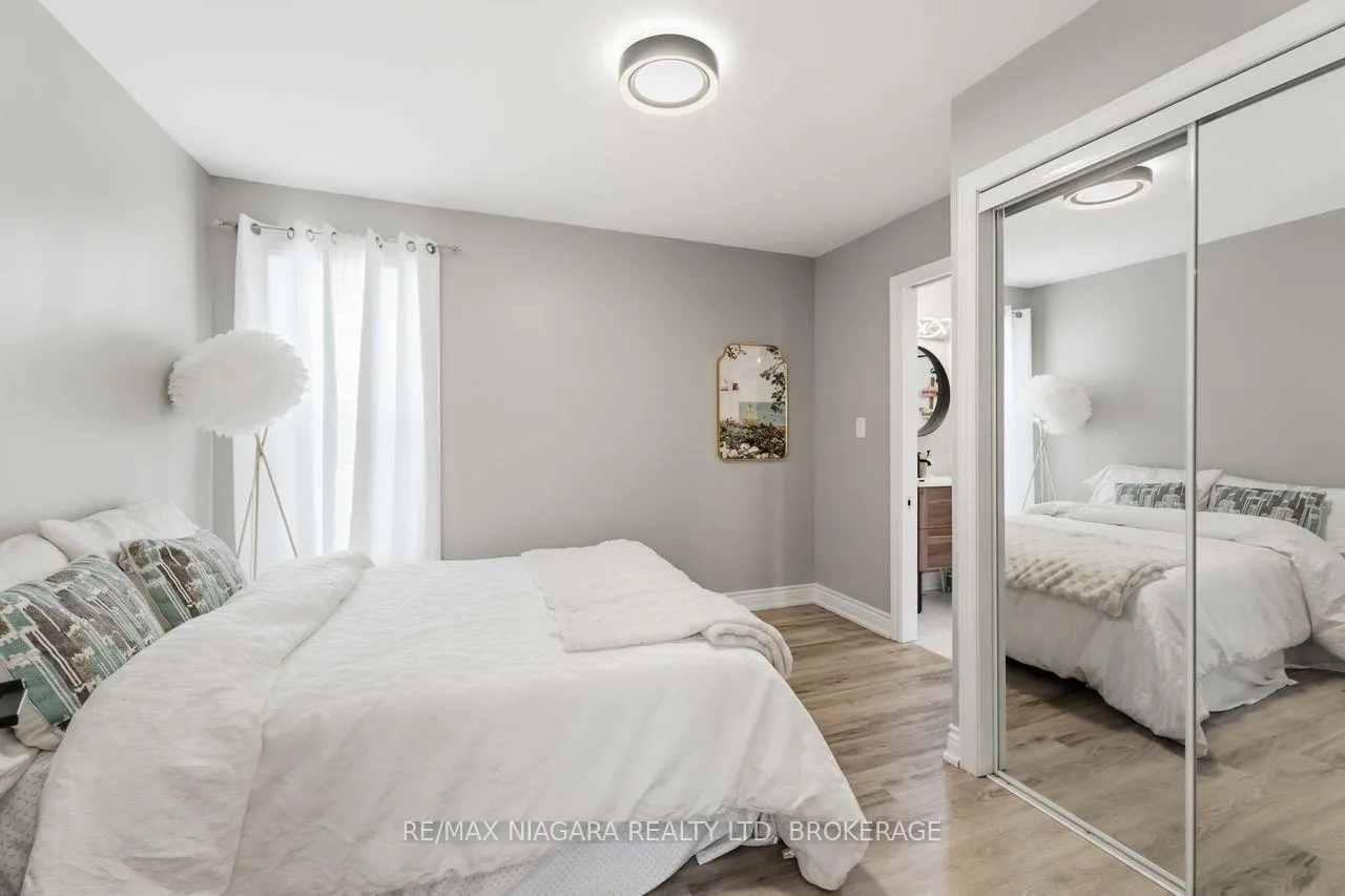Photo 15 of 77 Semley Avenue, Welland, Broadway — HOMEH