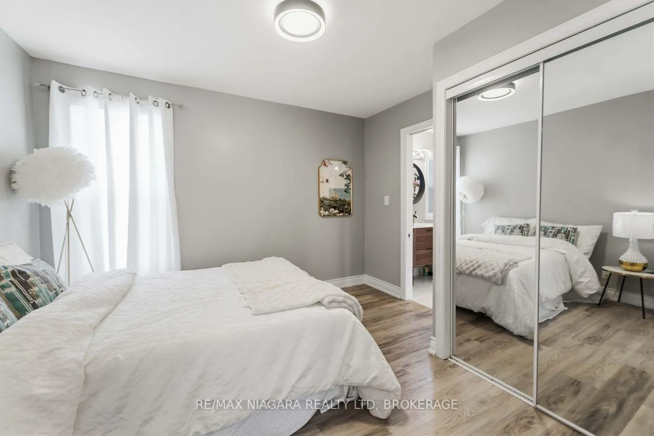 Photo 17 of 77 Semley Avenue, Welland, Broadway — HOMEH